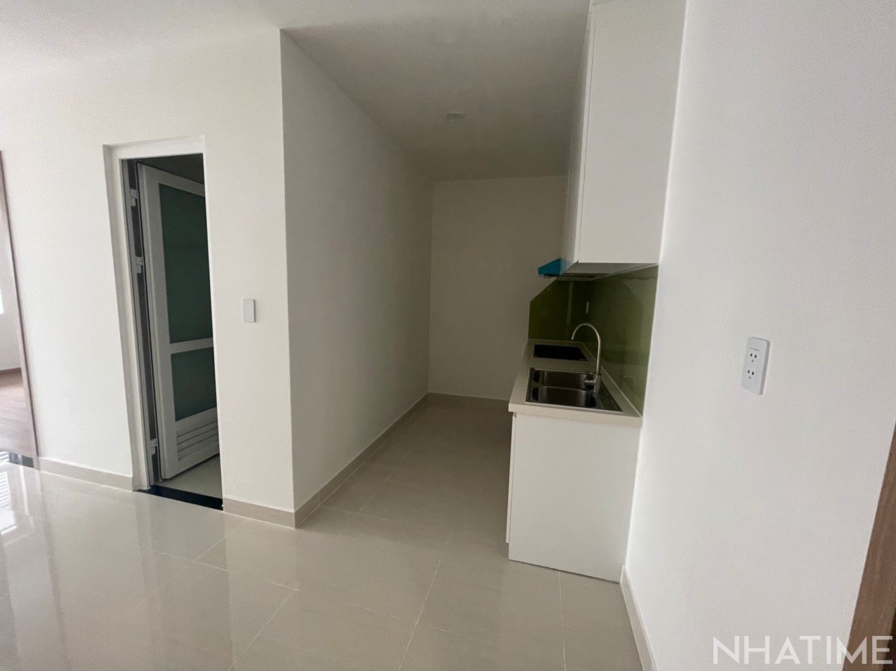 Bán căn hộ chung cư Block B Lavita Charm lầu 17