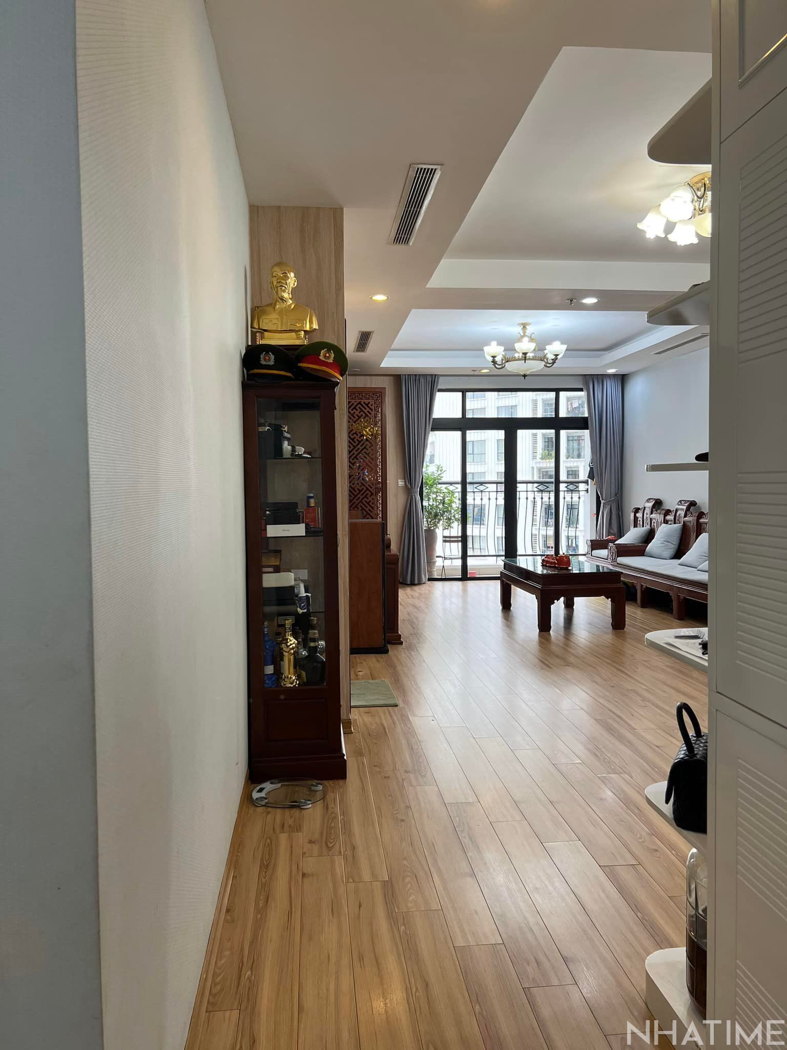 Bán căn hộ chung cư R2 Royal City