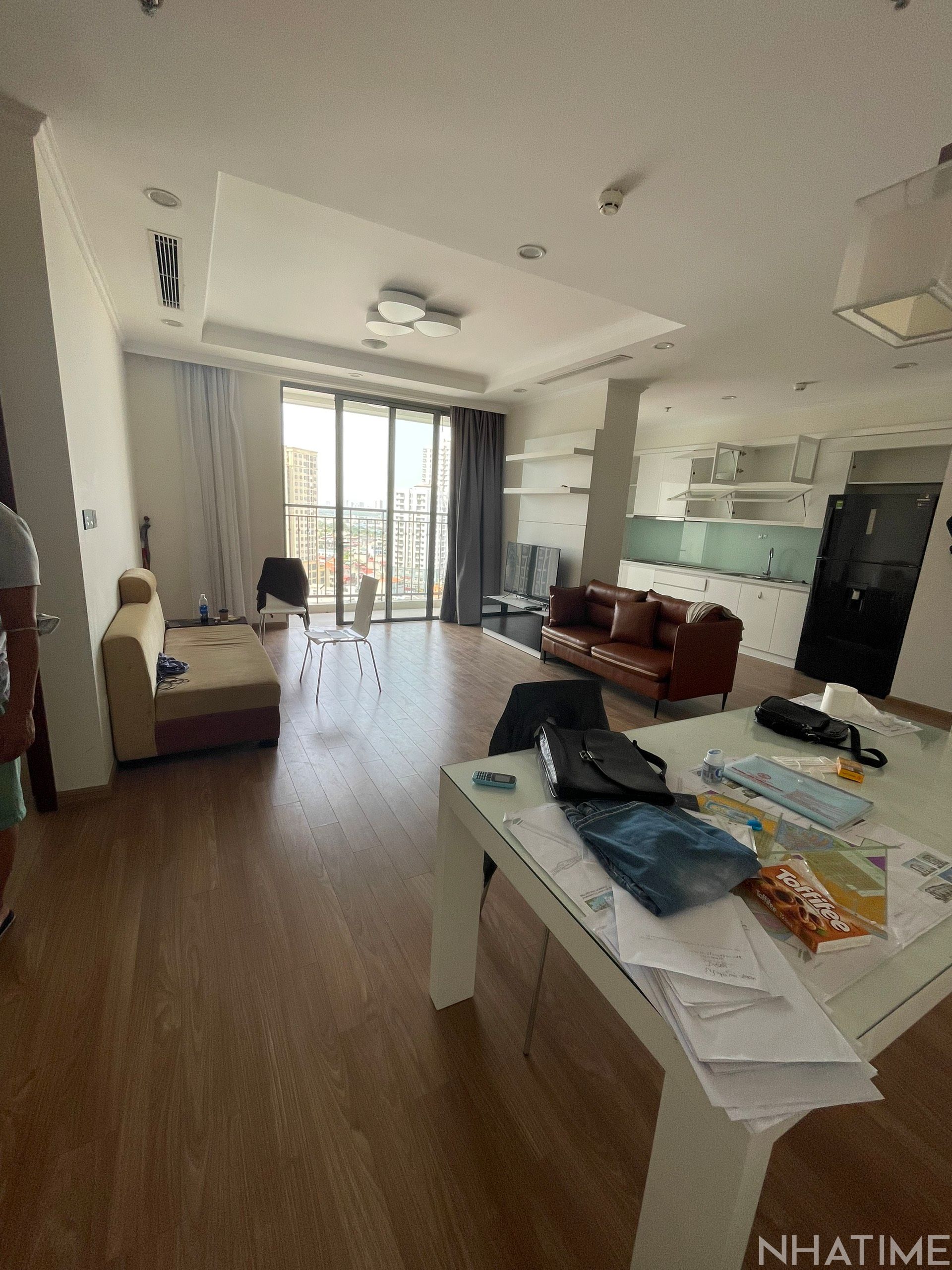 Cho thuê căn hộ chung cư Park 12 Times City tầng 20