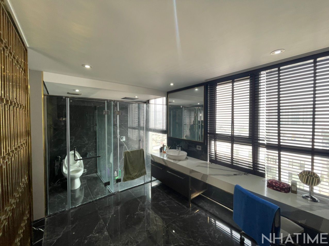 Bán căn hộ chung cư Park 10 Times City tầng 17