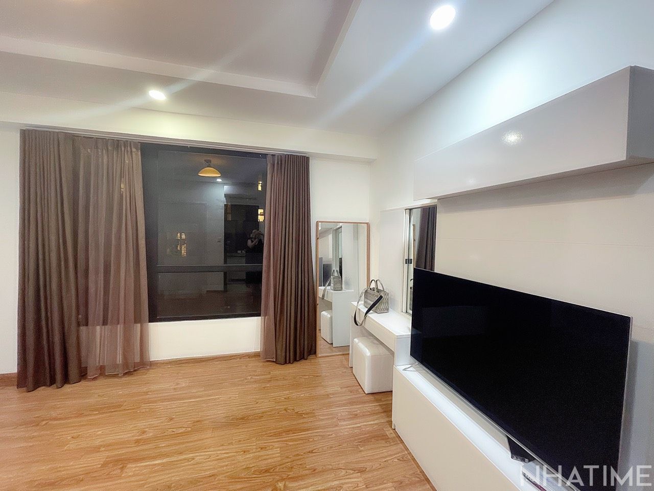 Bán căn hộ T18 Times City tầng 6