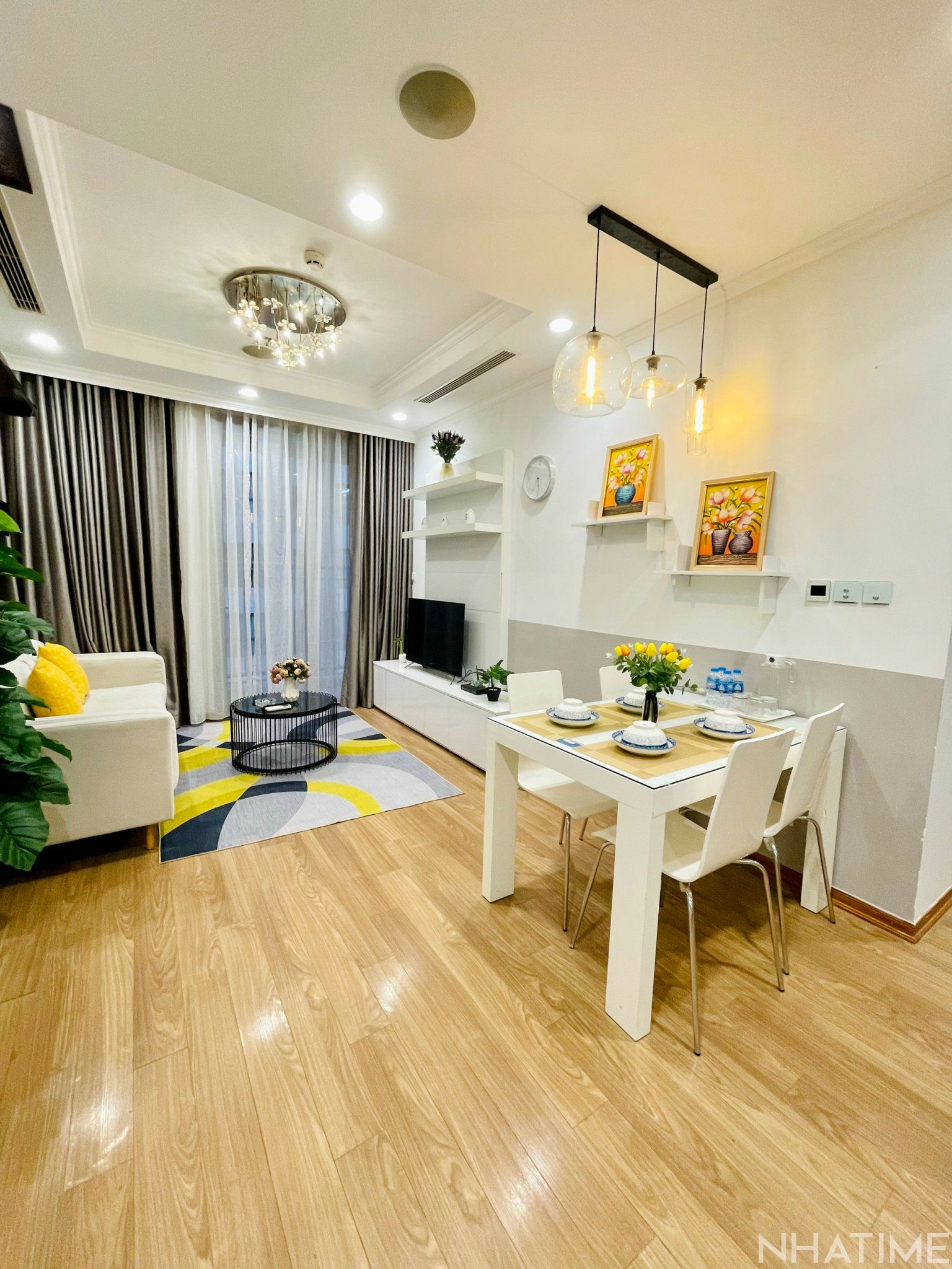 Cho thuê căn hộ Park 12 Times City tầng 33