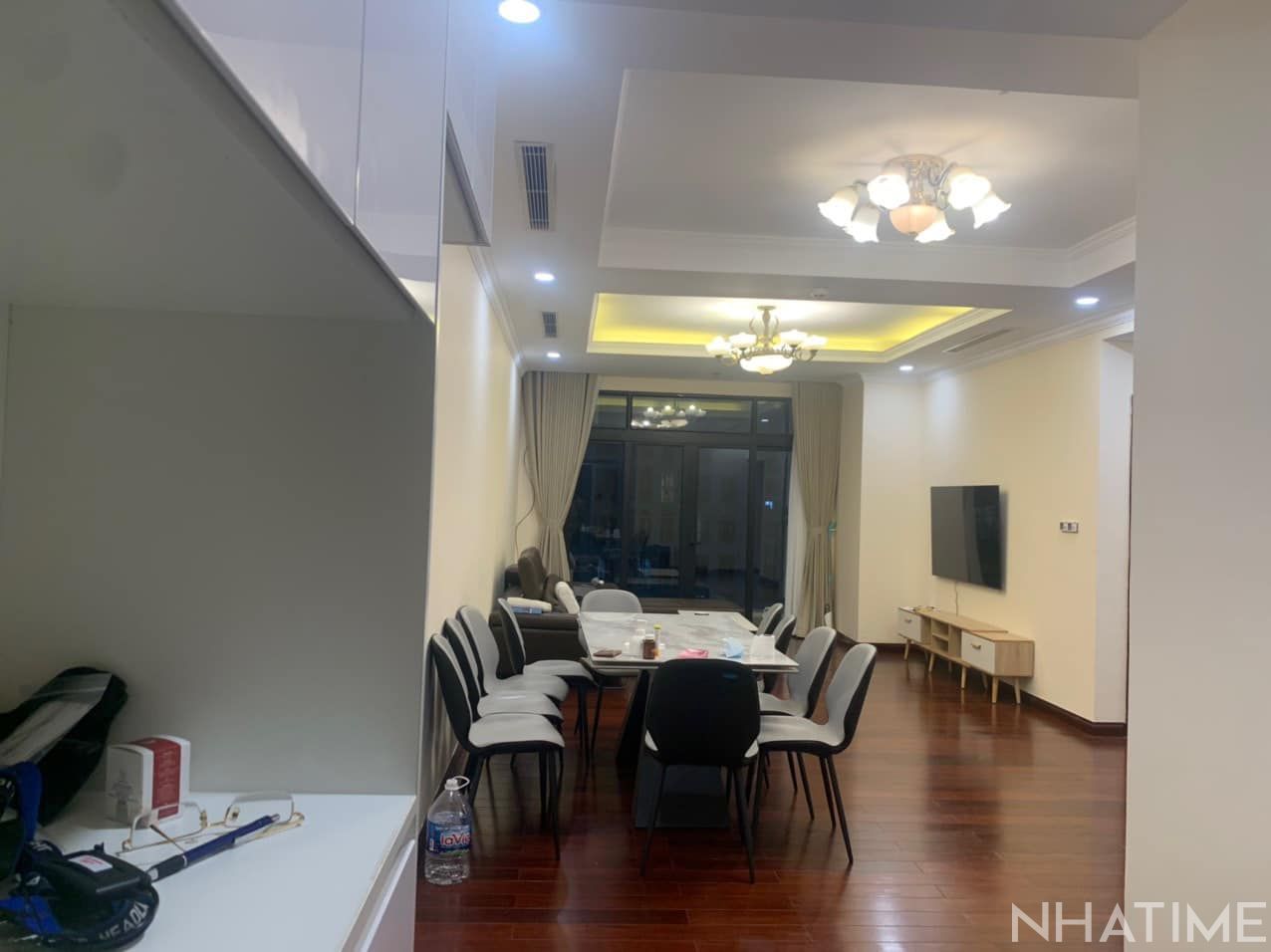 Bán căn hộ chung cư Royal City chính chủ giá rẻ