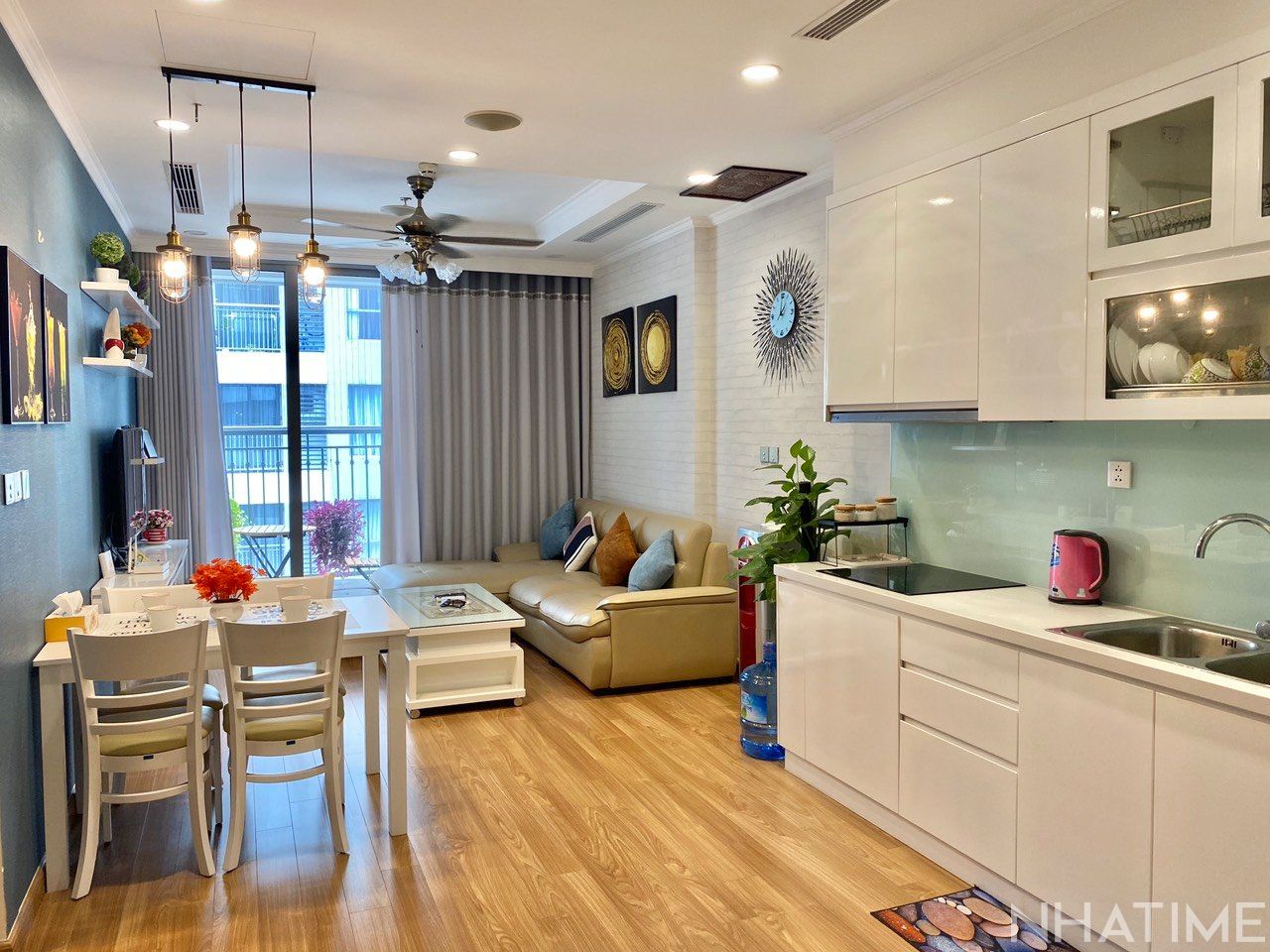 Mua nhà Times City 83m2 chính chủ T8, tầng 15 view thoáng