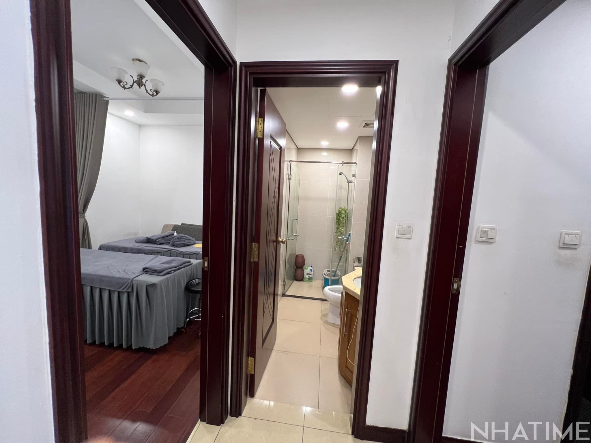 Bán căn hộ R1 Royal City tầng 15