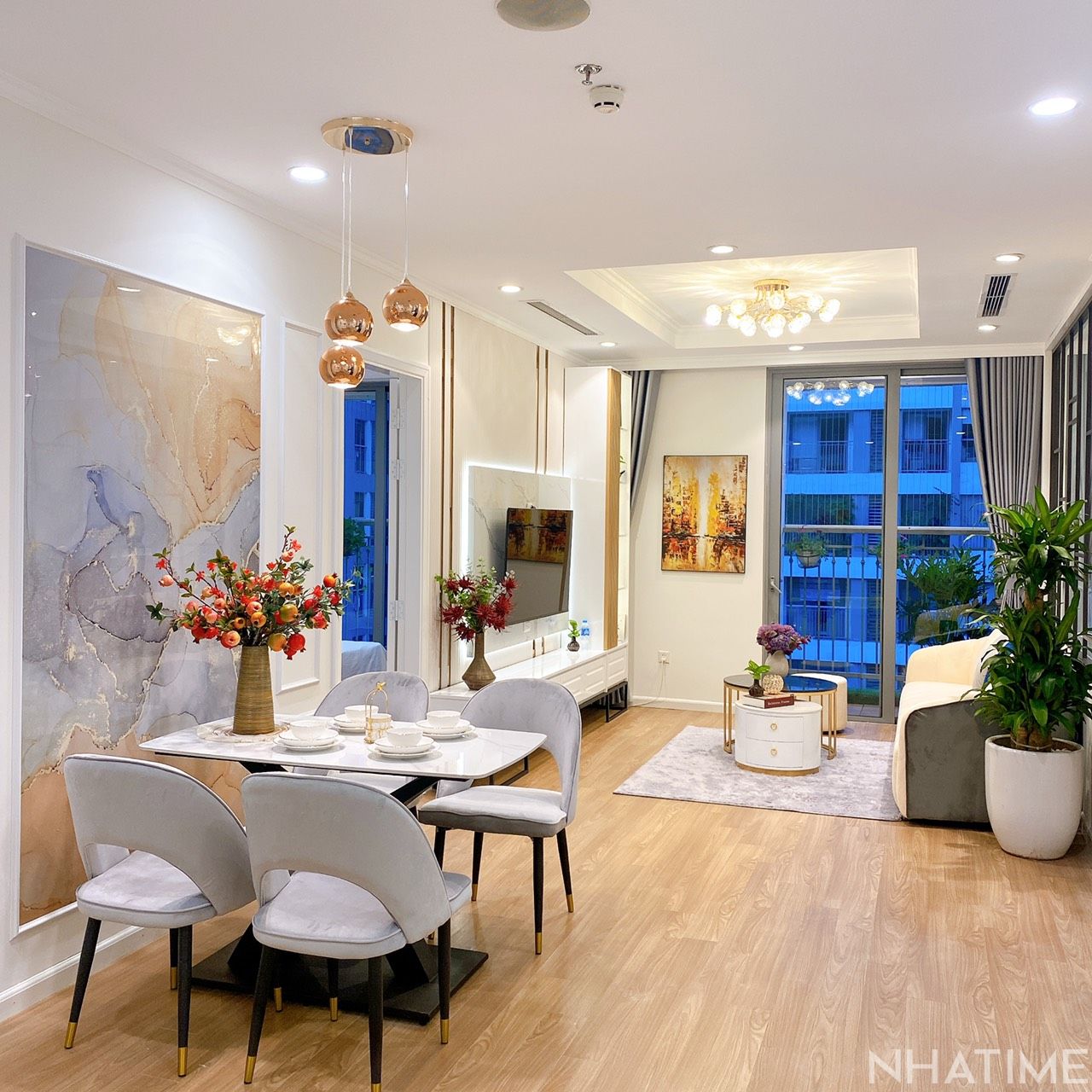 Bán căn hộ T18 Times City tầng 15