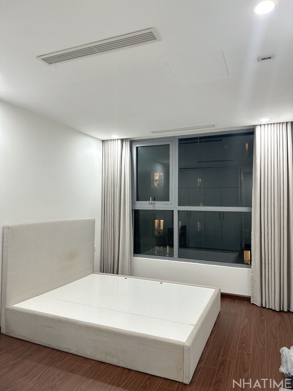 Bán căn hộ Park 9 Times City tầng 15