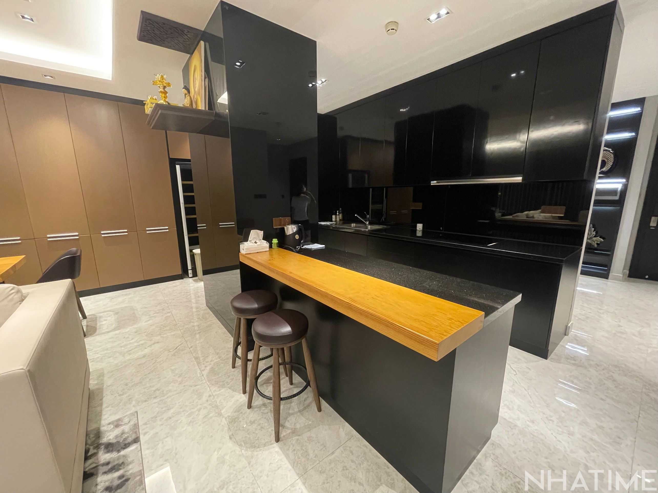 Bán căn hộ Park 12 Times City tầng 15