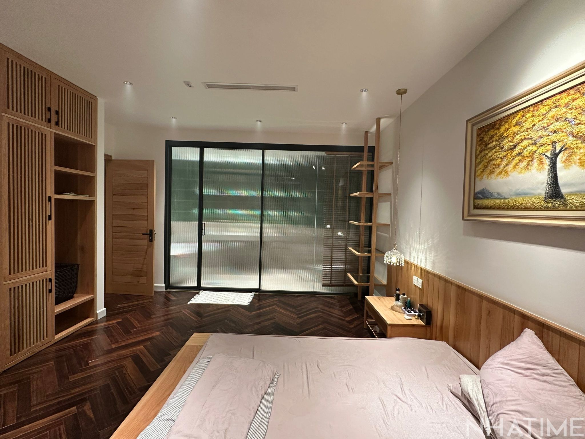 Căn hộ đập thông T10