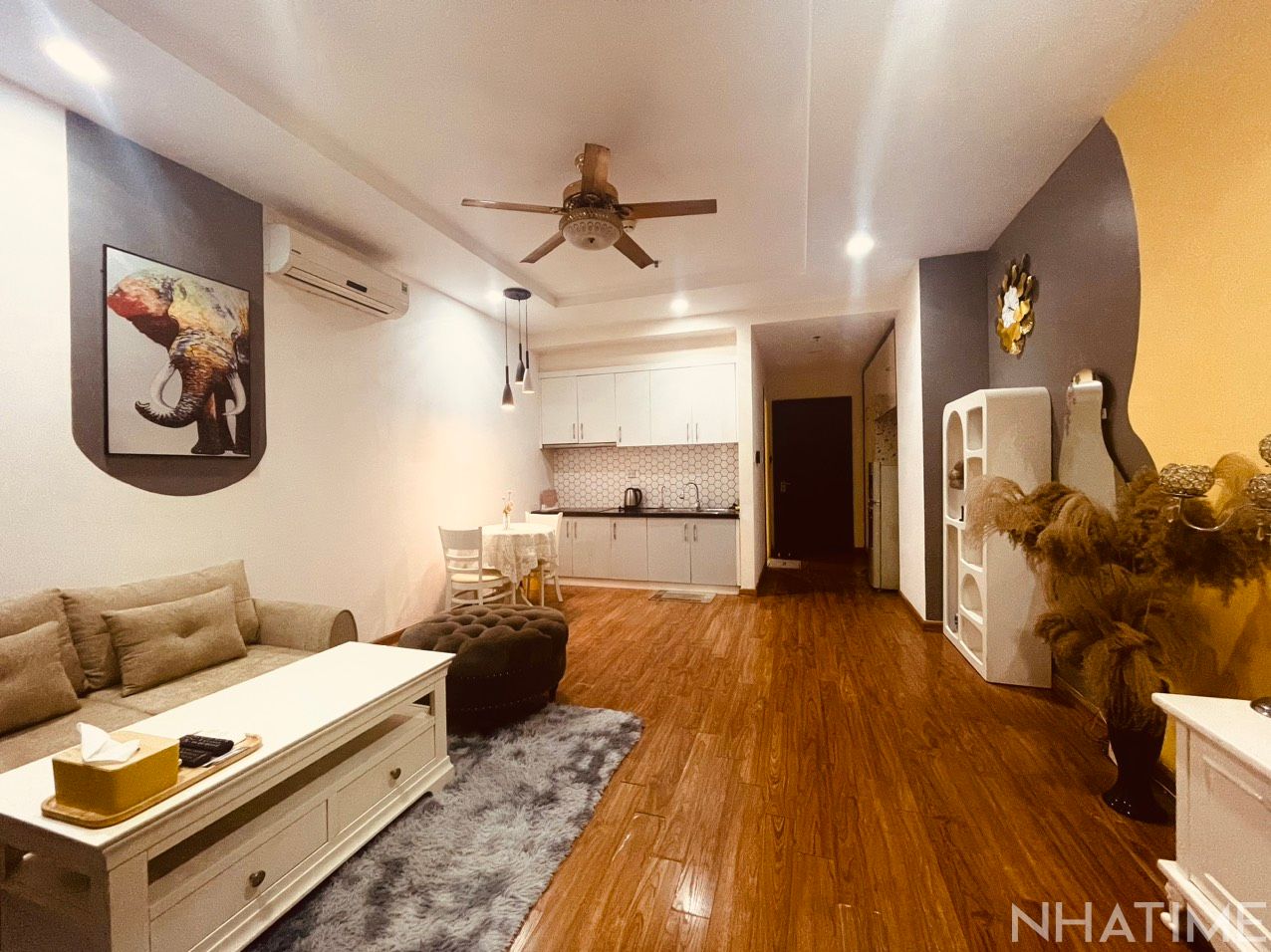 bán căn hộ 1 ngủ T8