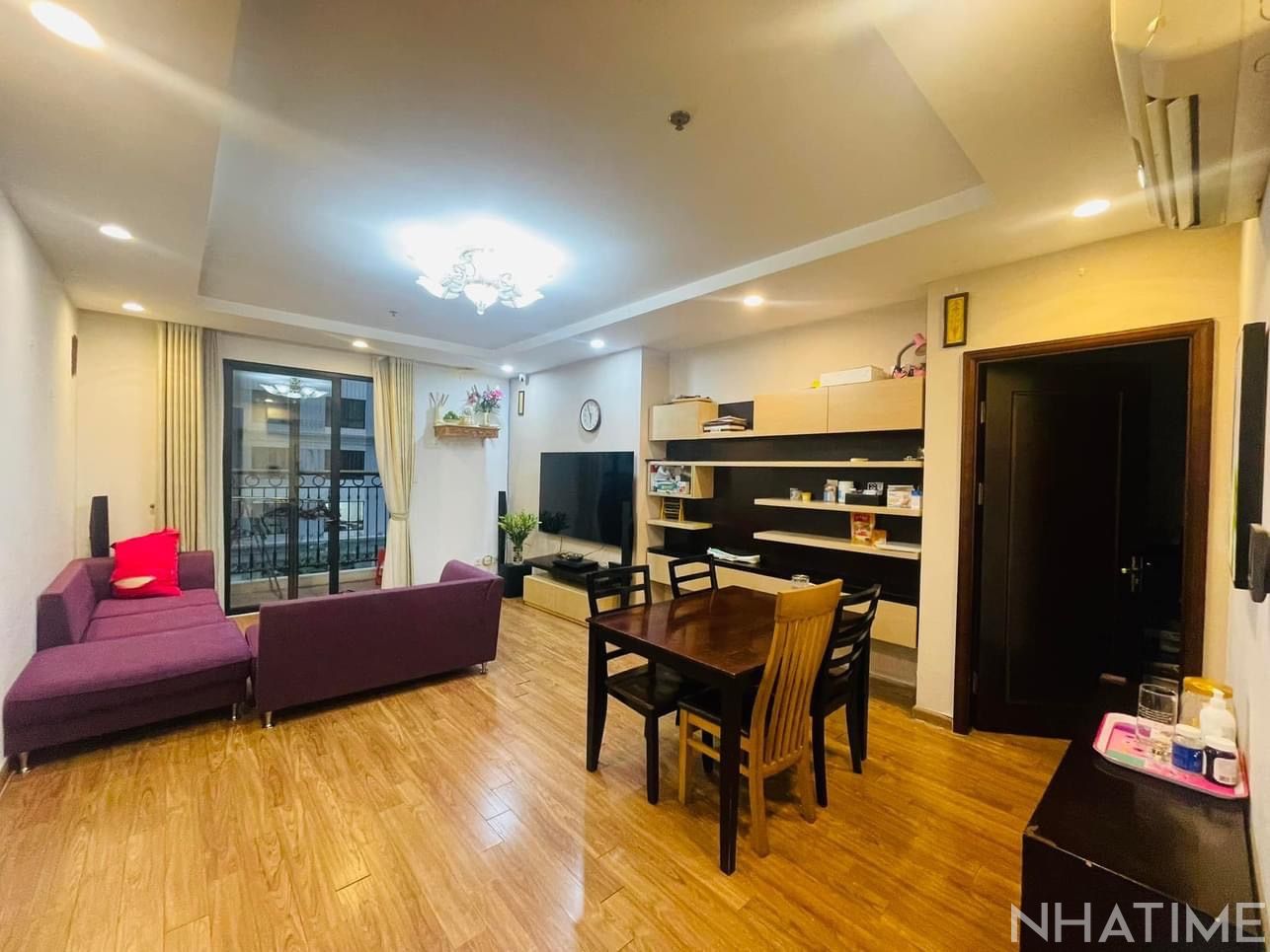 Bán căn hoa hậu 2pn sáng T02 cực đẹp, phòng khách rộng