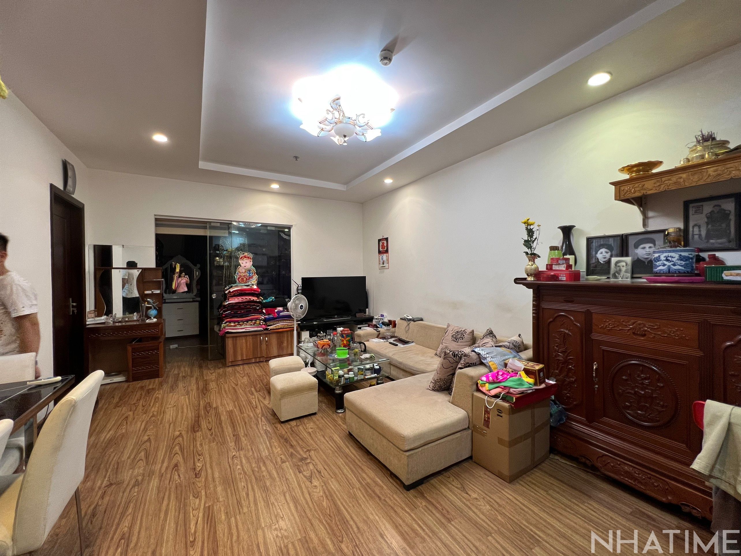 Bán 2pn sáng 83m T08 times city