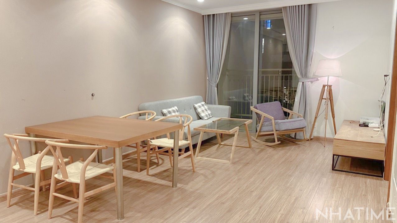 Cần bán 2pn đẹp P12 nhà mới