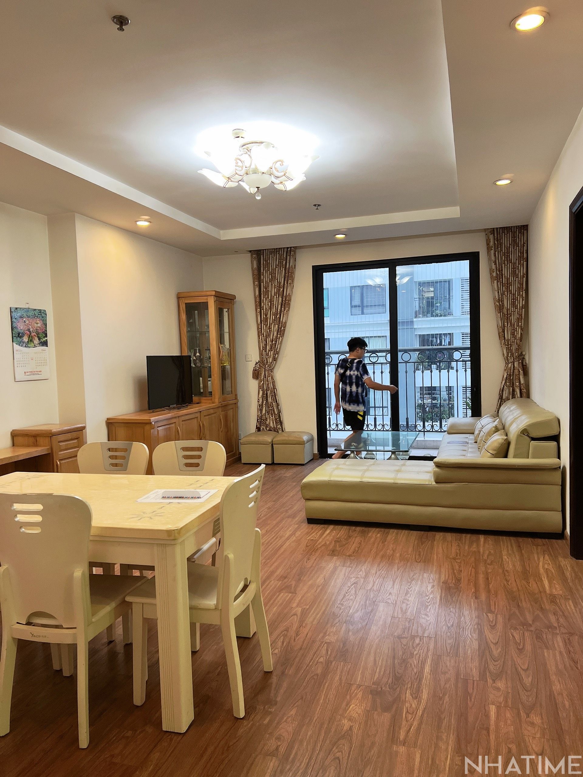 Bán 2pn hoa hậu T02 Times City 2 ban công thoáng