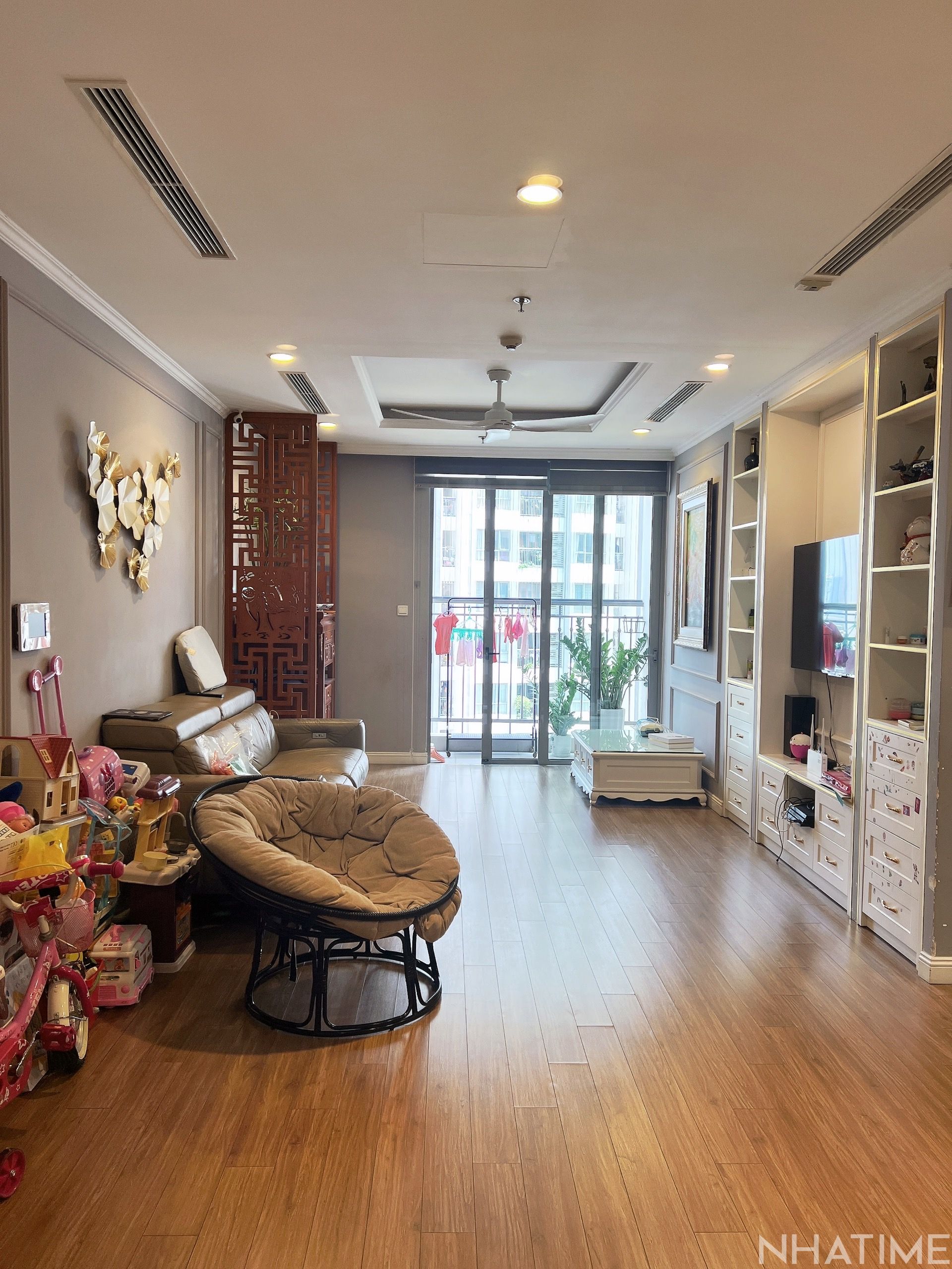 Bán 3Pn dt 118m P08 ban công nam view quảng trường