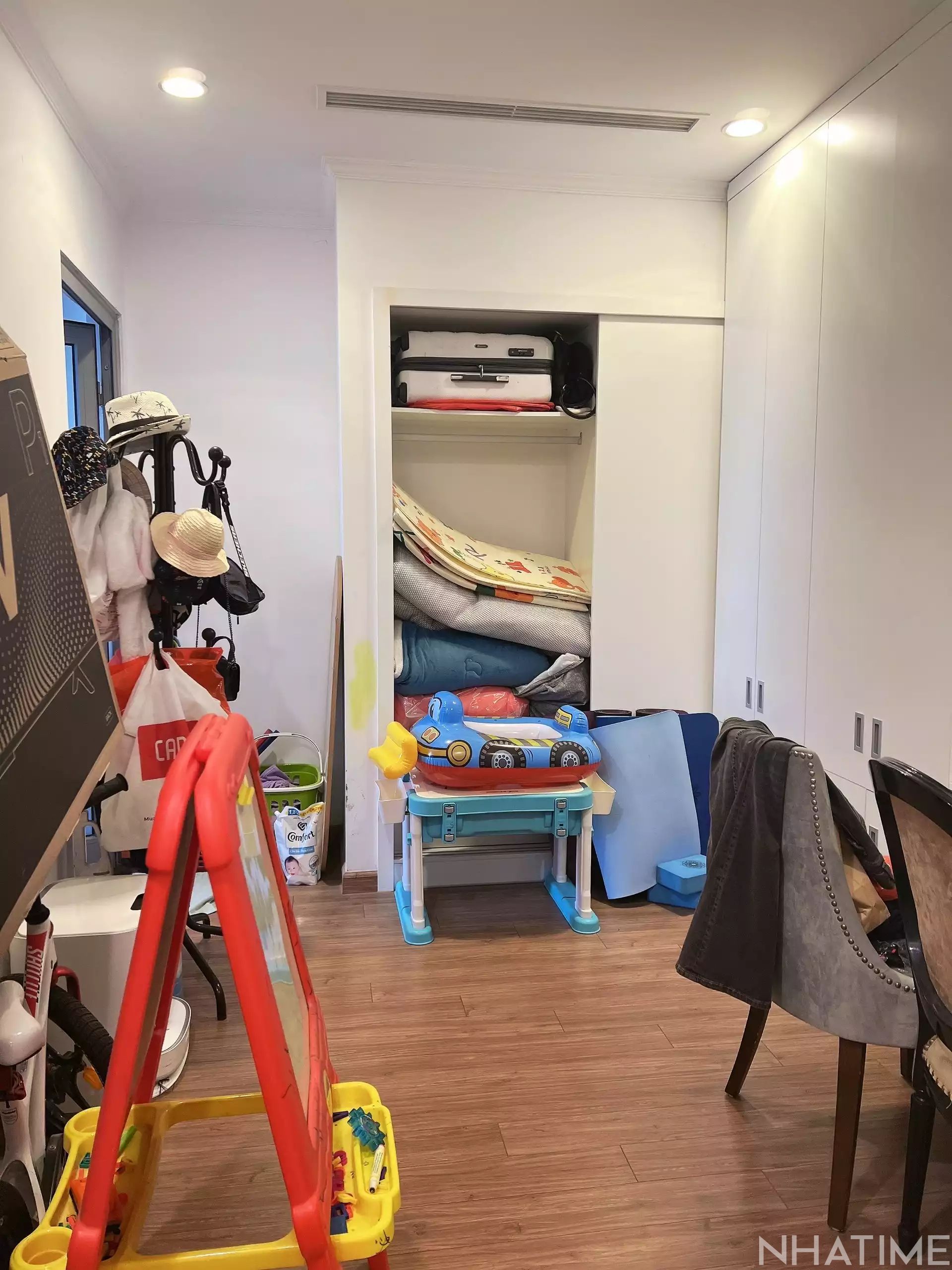 Bán 3Pn dt 118m P08 ban công nam view quảng trường Photo No.9