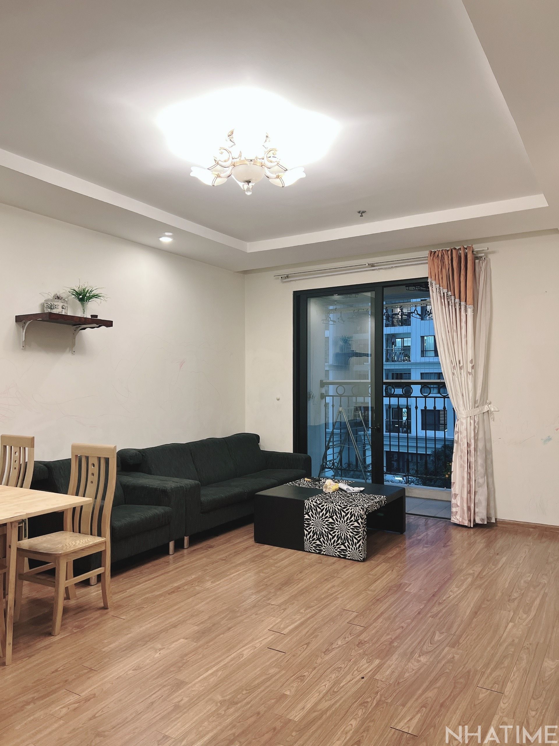 Cho thuê 2pn rộng 95m full đồ T02 Times city