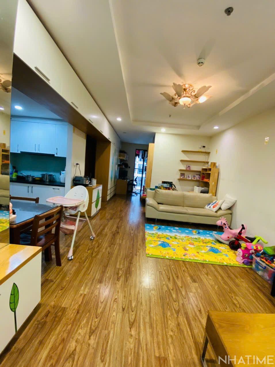 Cho thuê 2pn sáng full đồ T08 Times City