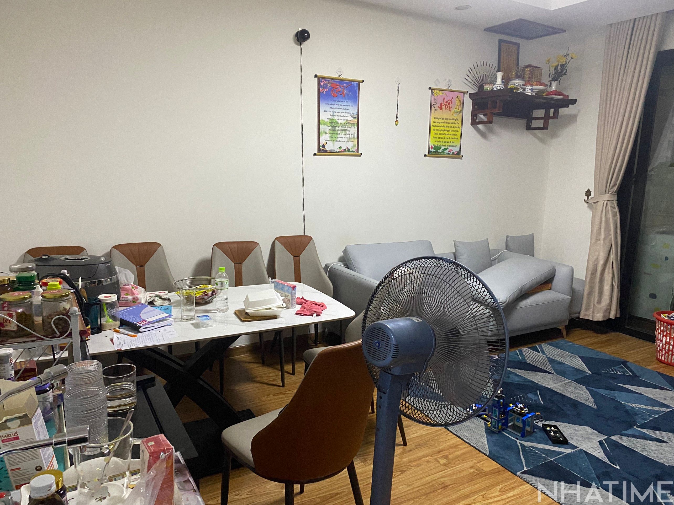 Cho thuê 3pn full đồ toà T18