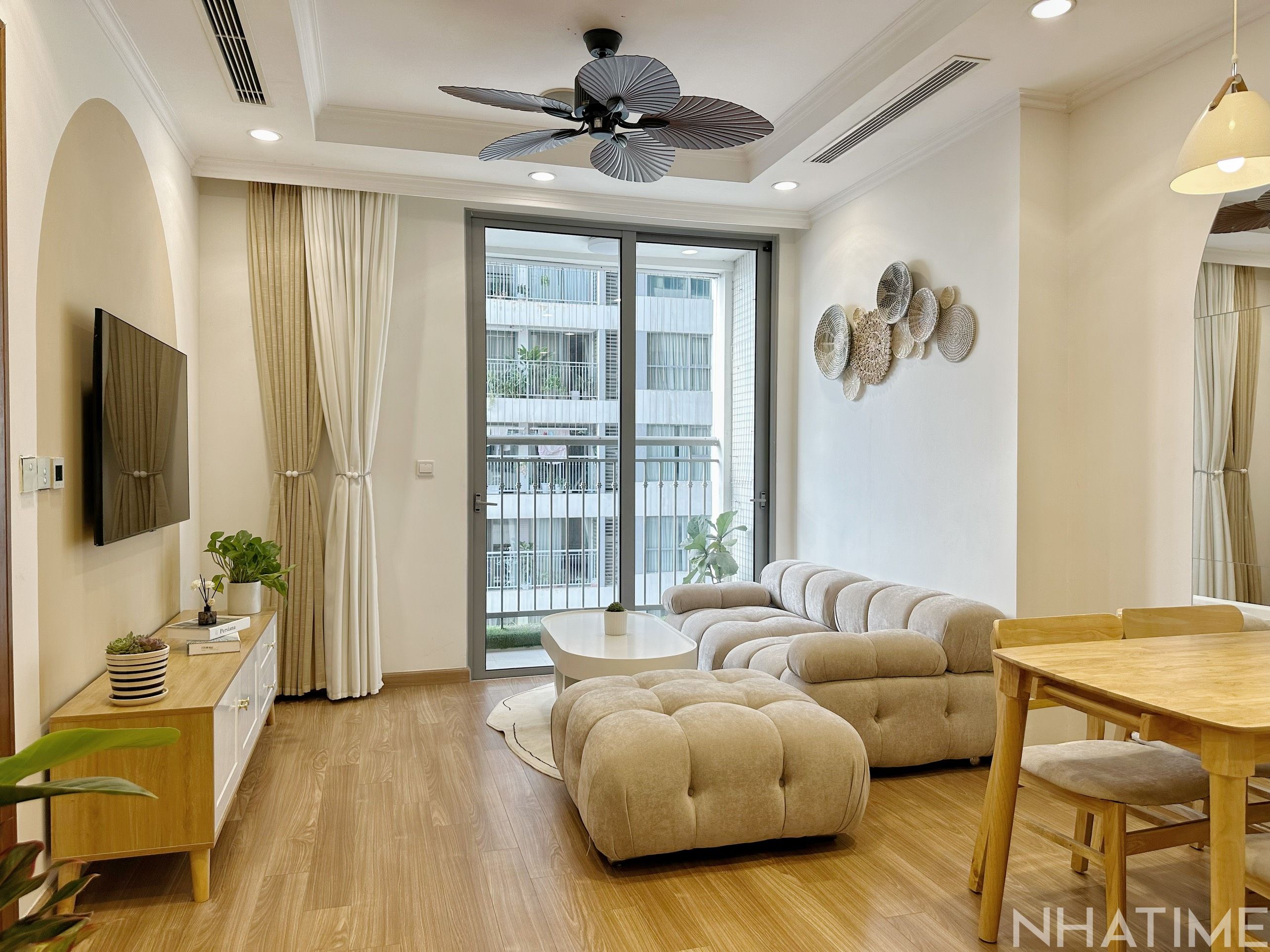 Bán 2pn full đồ đẹp Park 12 Times City