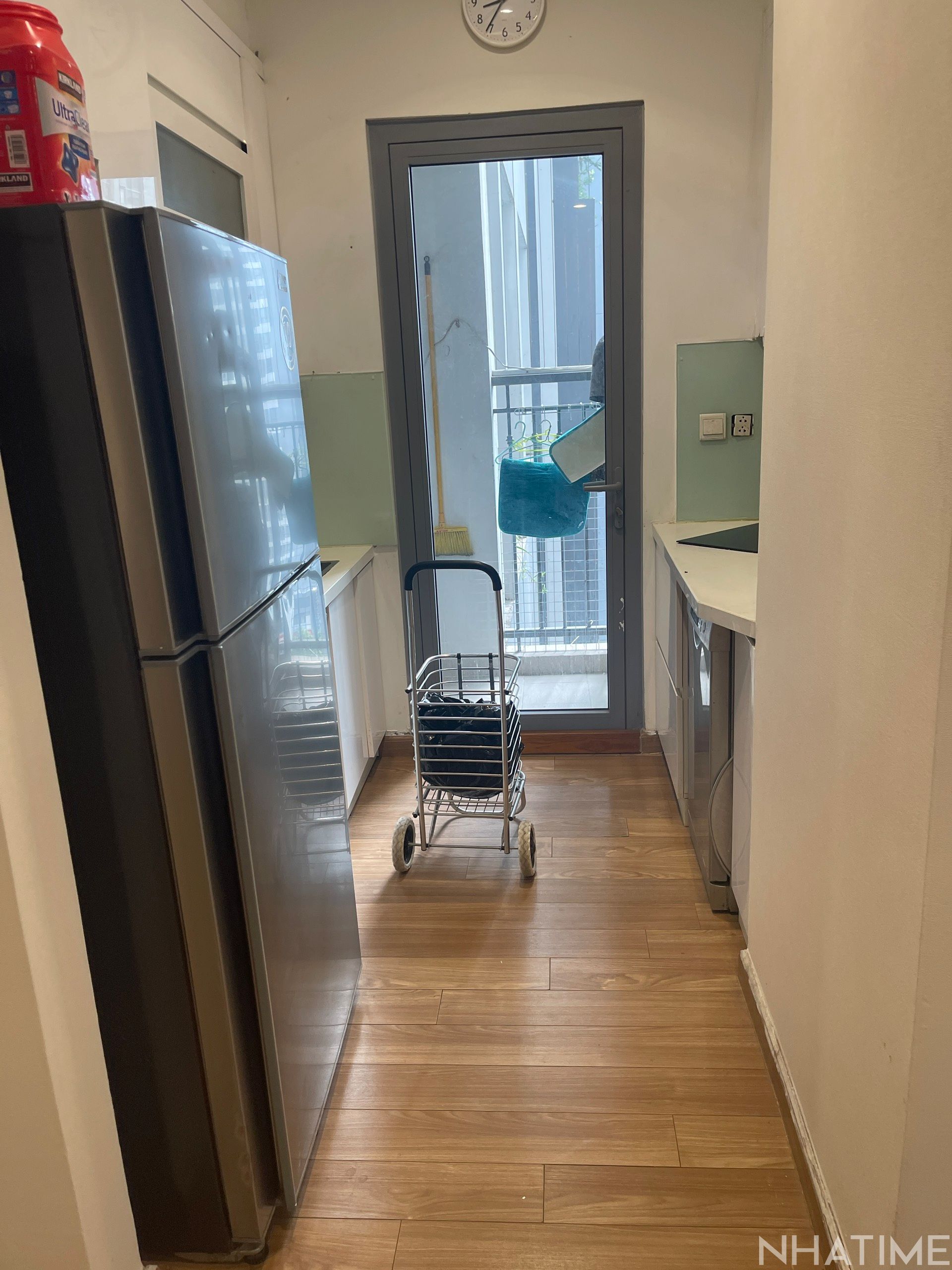 Cho thuê 2pn góc Park 10 Times City