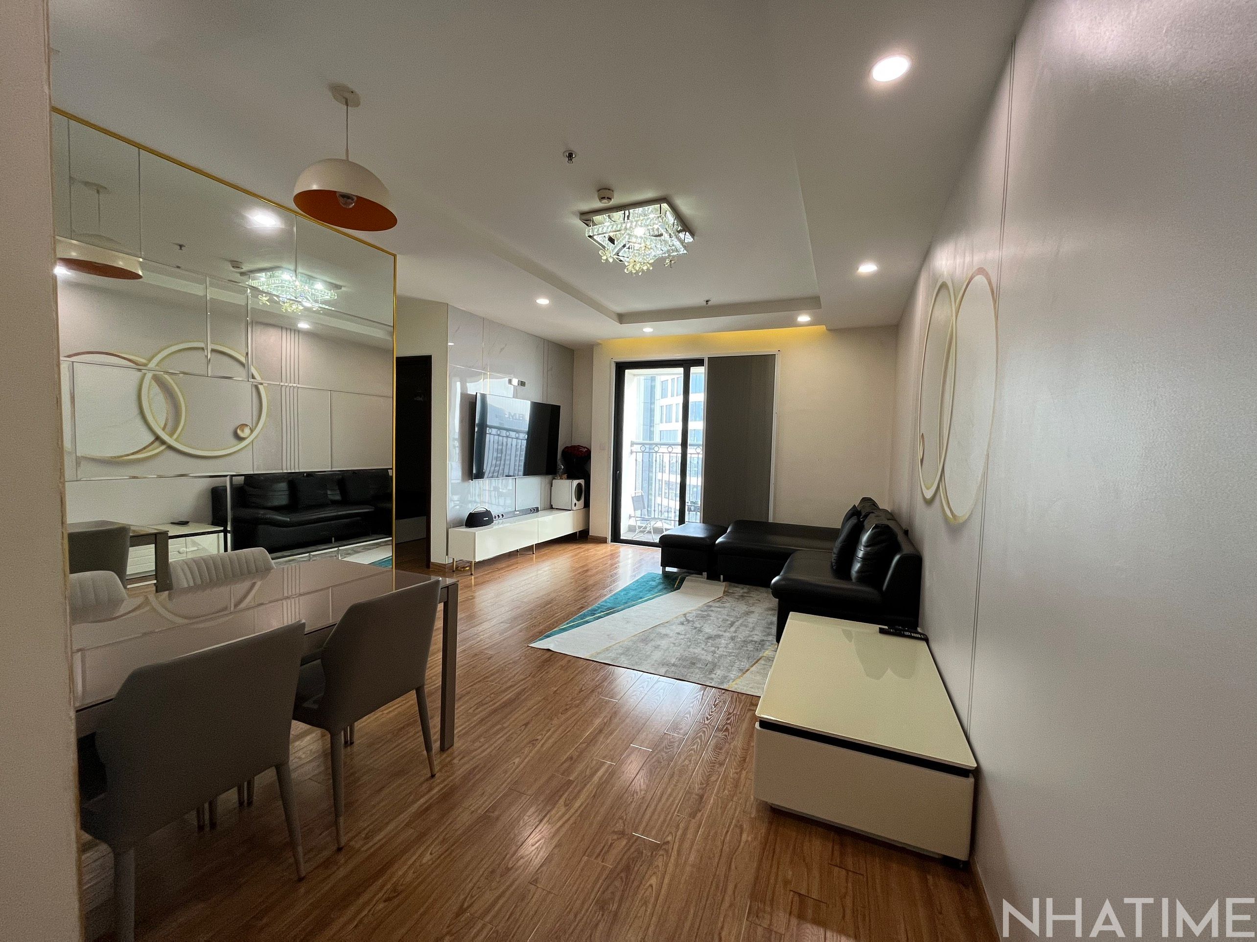 Cho thuê 3pn góc 110m T05 Times city