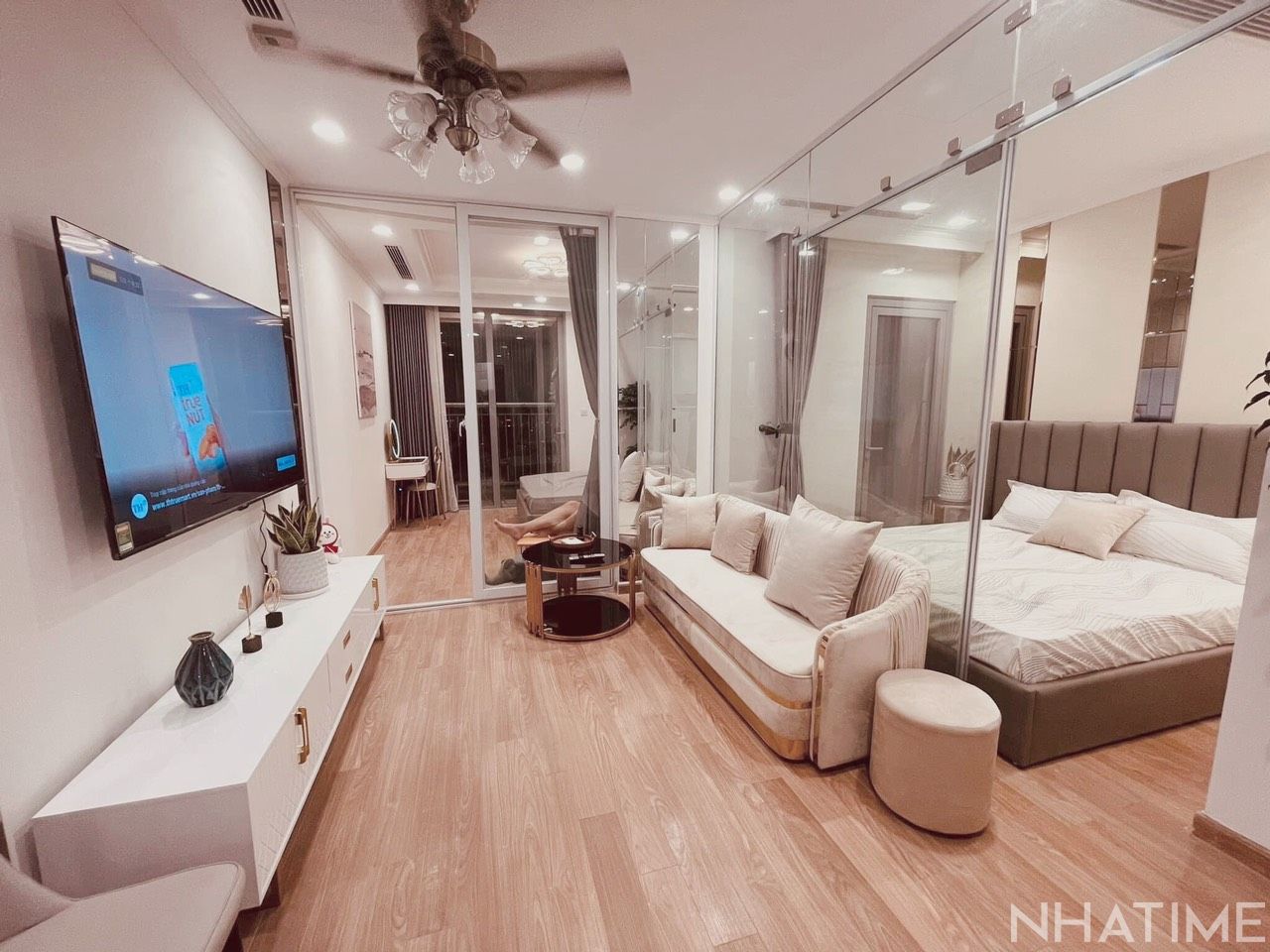 Bán 2pn đã sửa toa Park 12 Times City