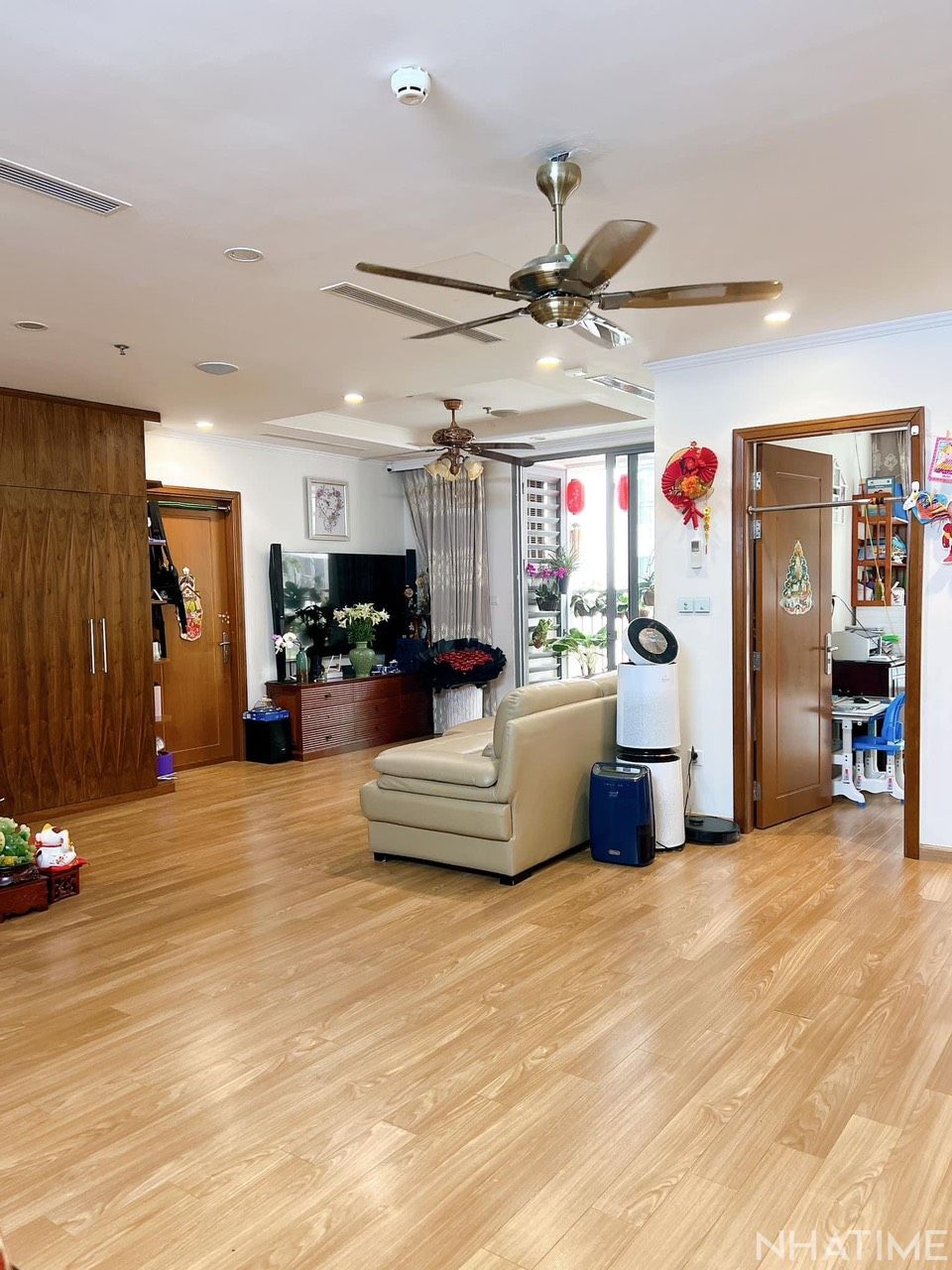 Bán 4pn 135m Park 10 Vip Times City