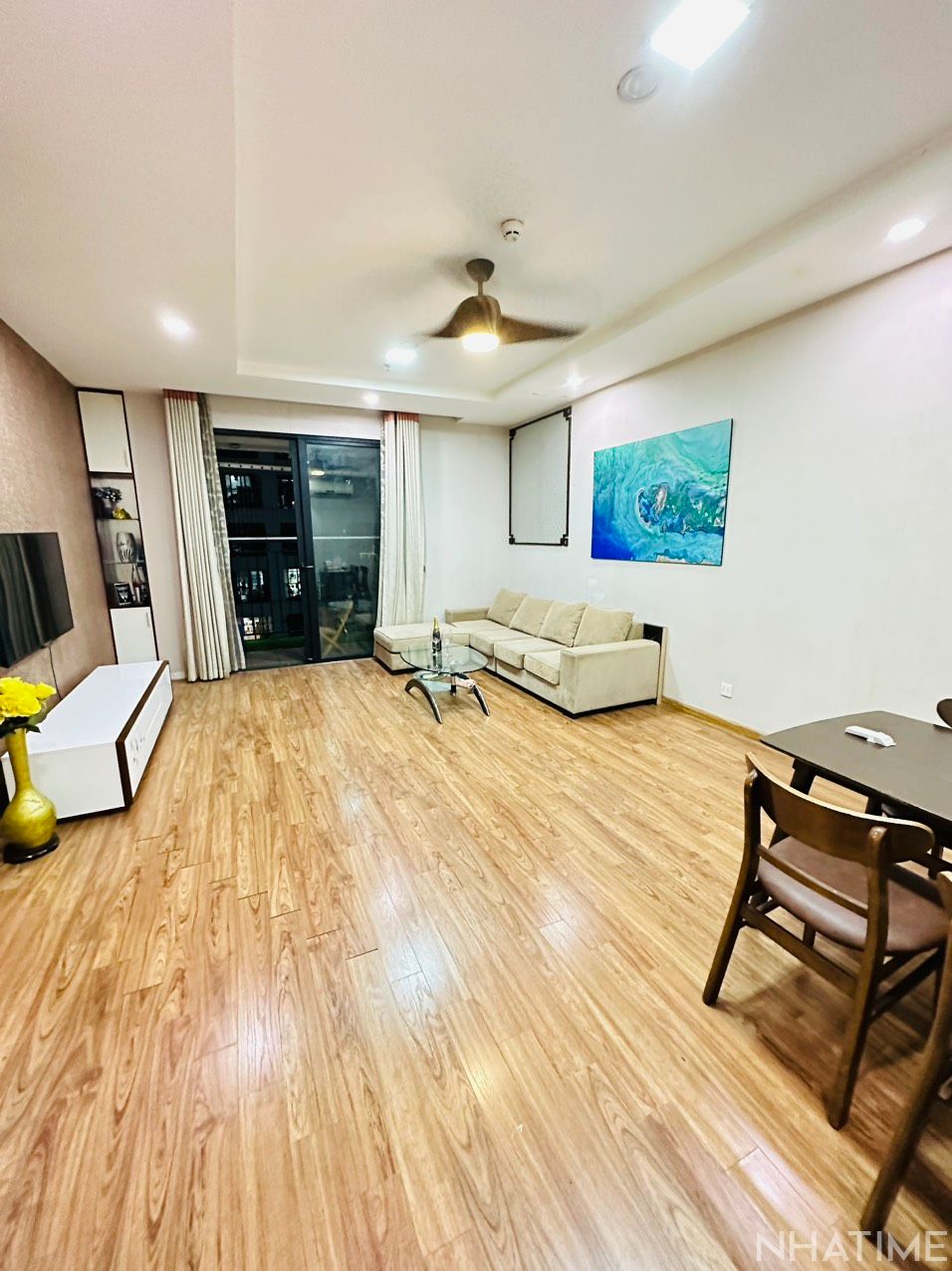 Bán 2pn 95m T01 times City hướng nam