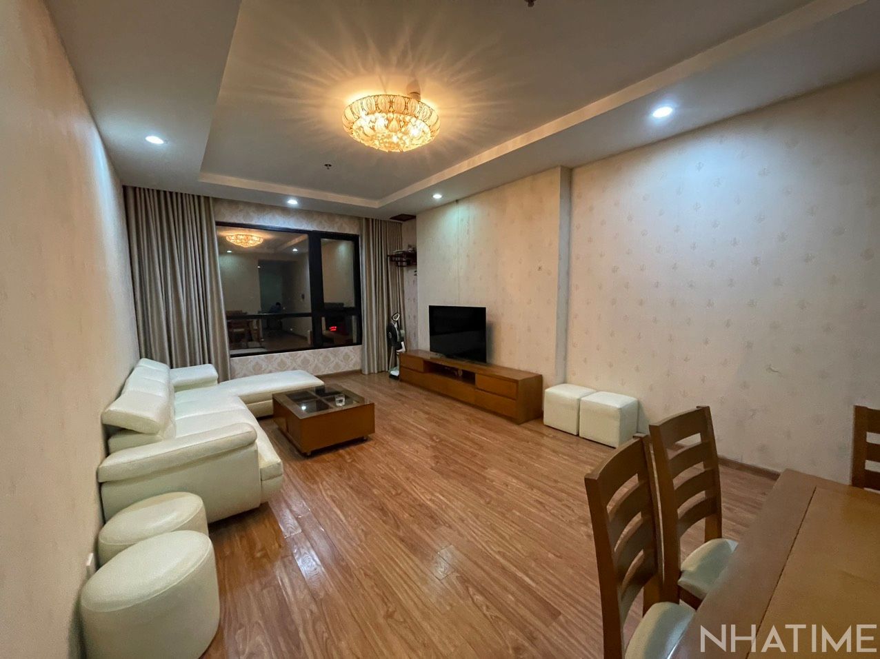 Cho thuê 2pn full đồ góc T02 Times City