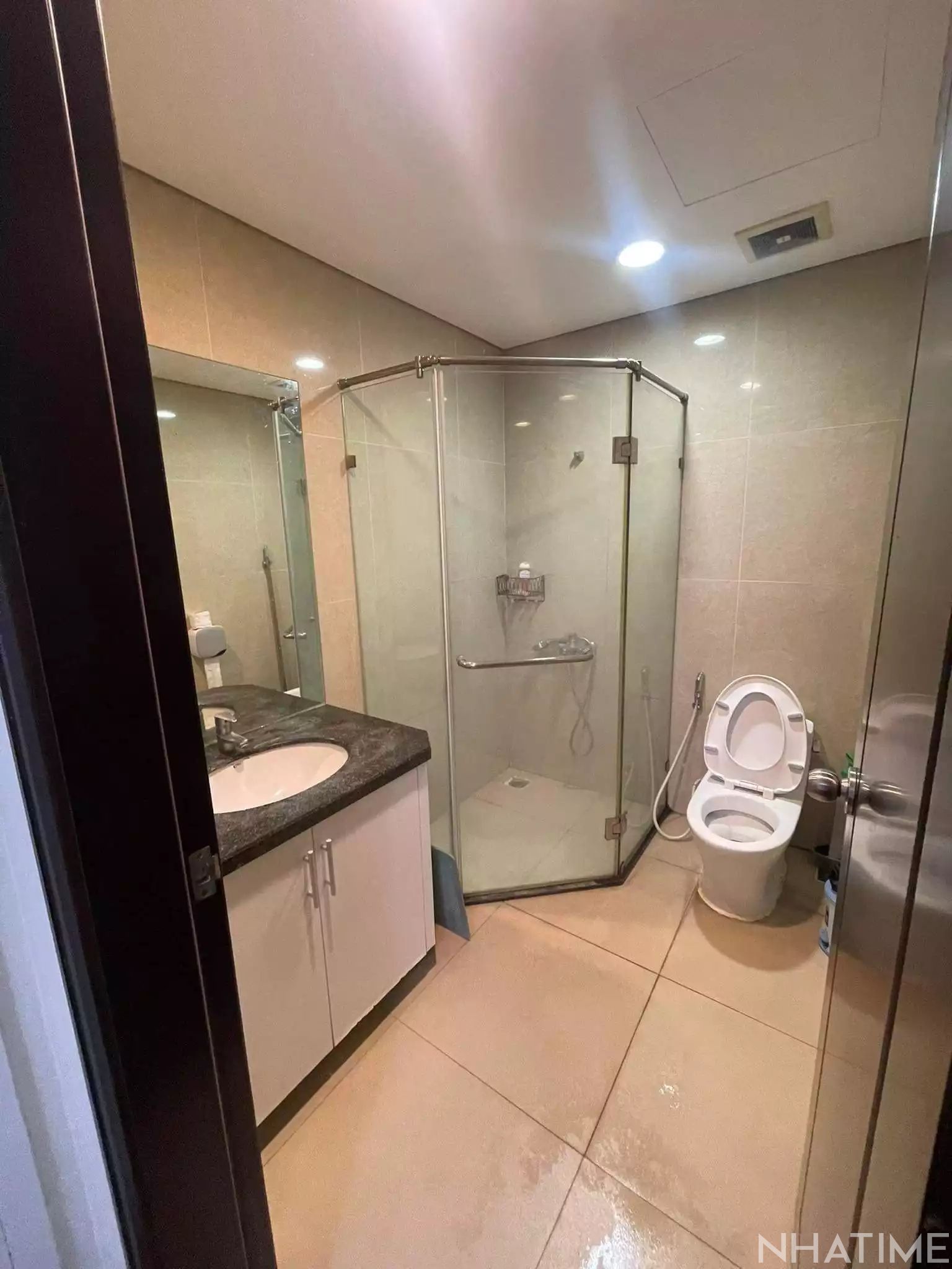 Cho thuê 2pn đủ đồ tòa T06 Times City Photo No.4