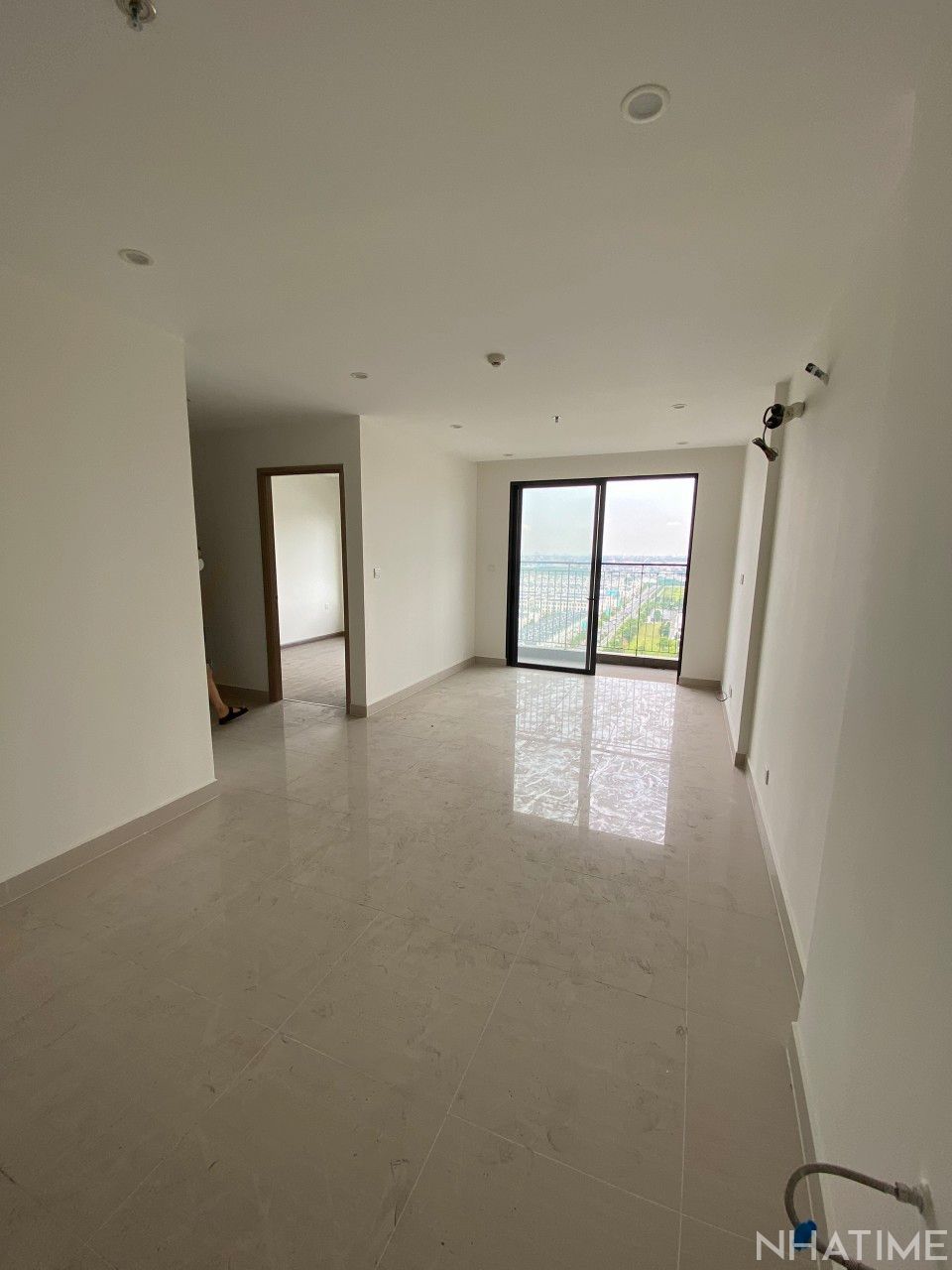 Bán 1pn + 1 tòa S216 View thoáng giá tốt