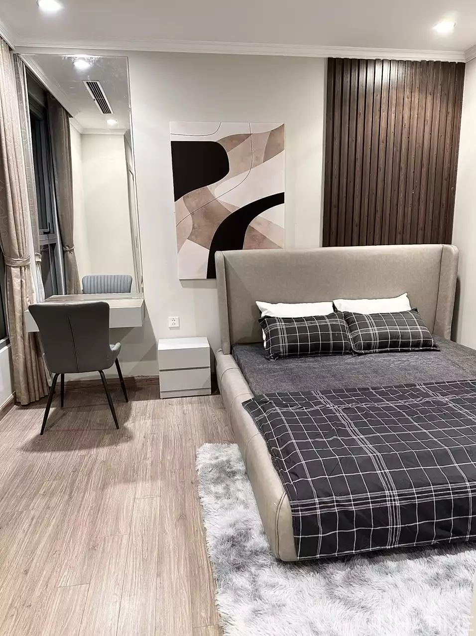 Bán 2Pn full đồ toà P05 Photo No.3