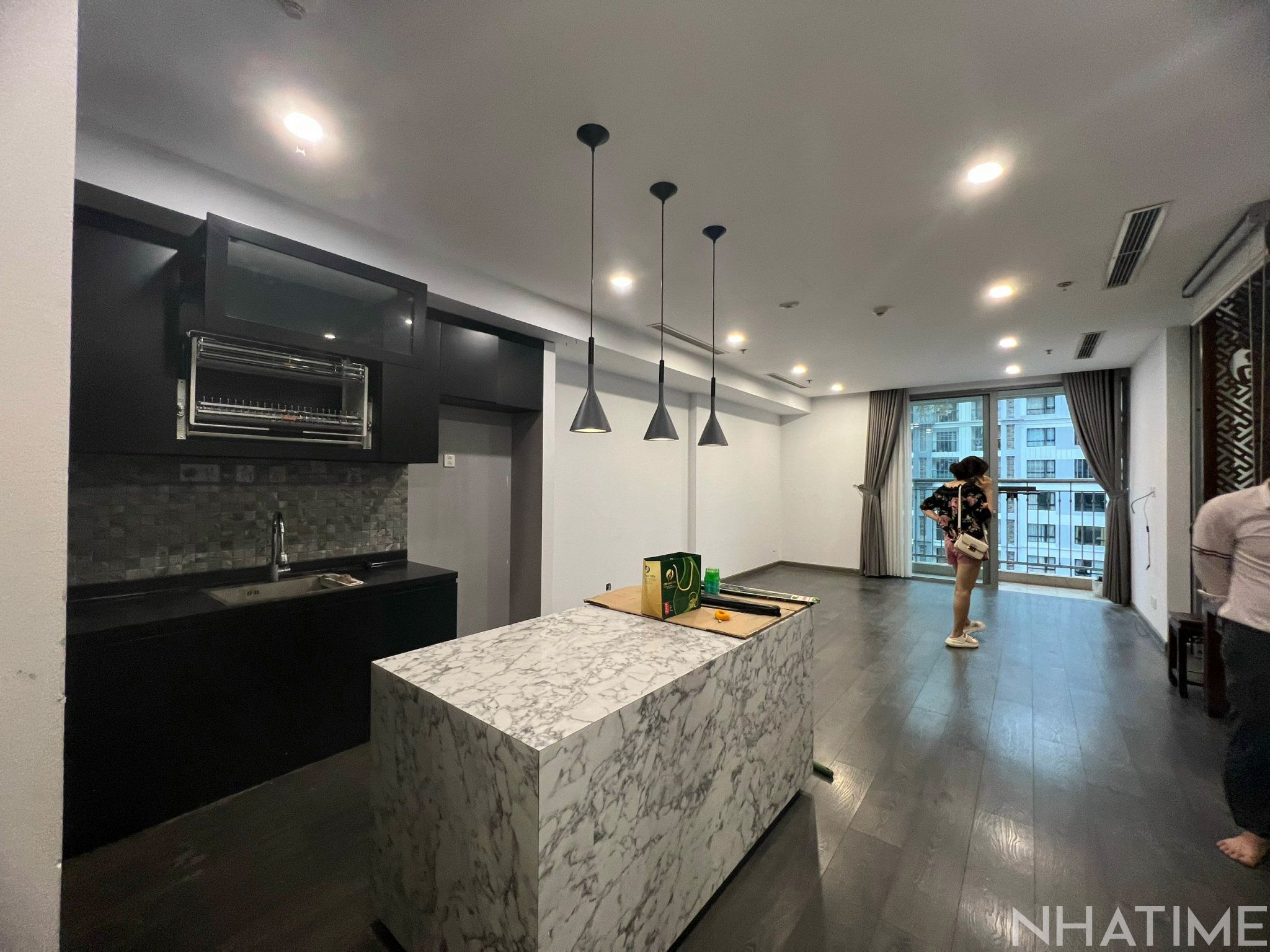 Bán căn 2pn hoa hậu 87m Park 2 times city