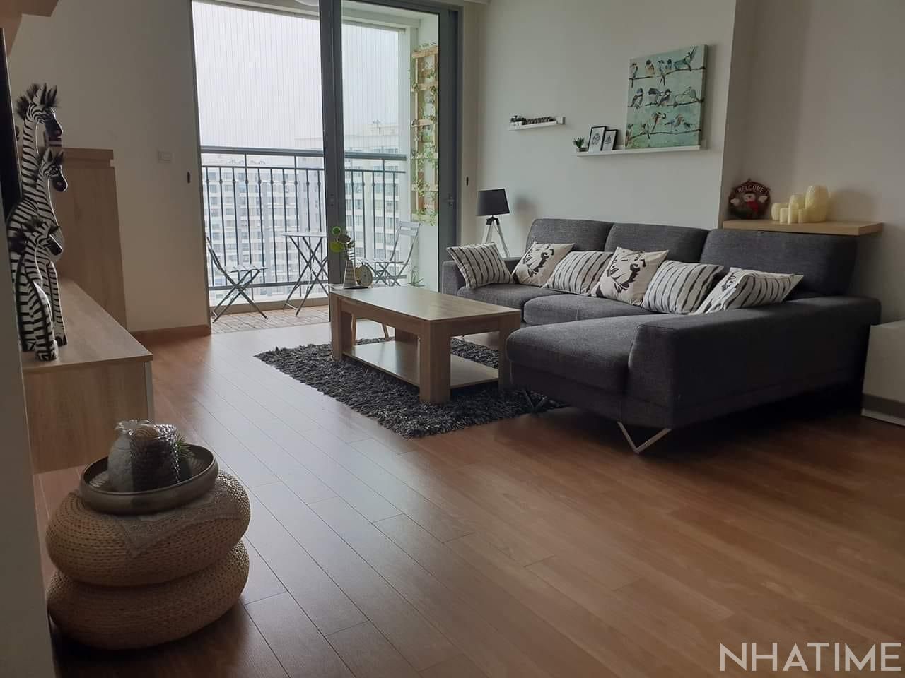 Cho thuê căn hộ 4 phòng ngủ