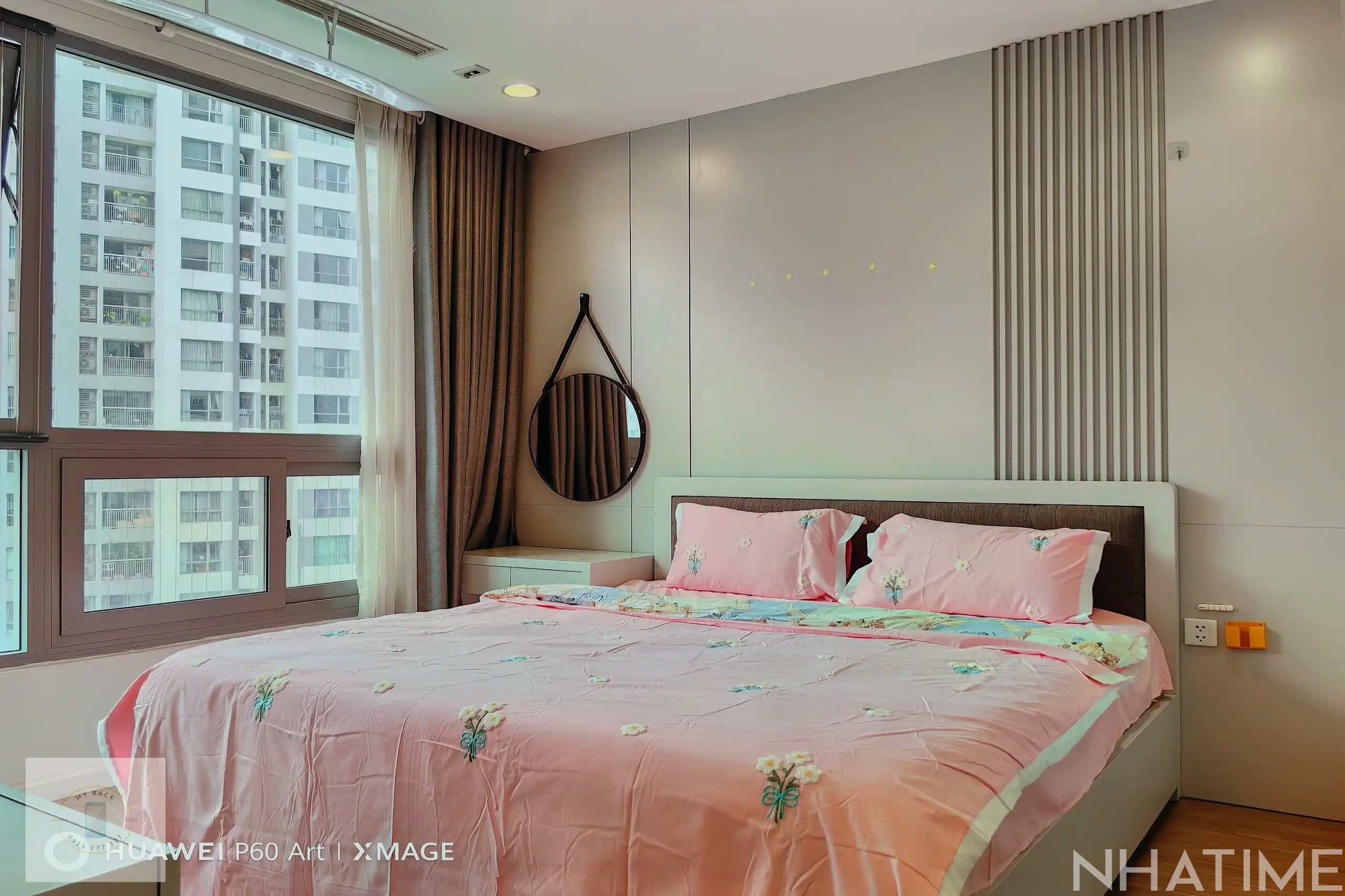 BÁN CĂN 2PN 80M P07 VIEW QUẢNG TRƯỜNG Photo No.3