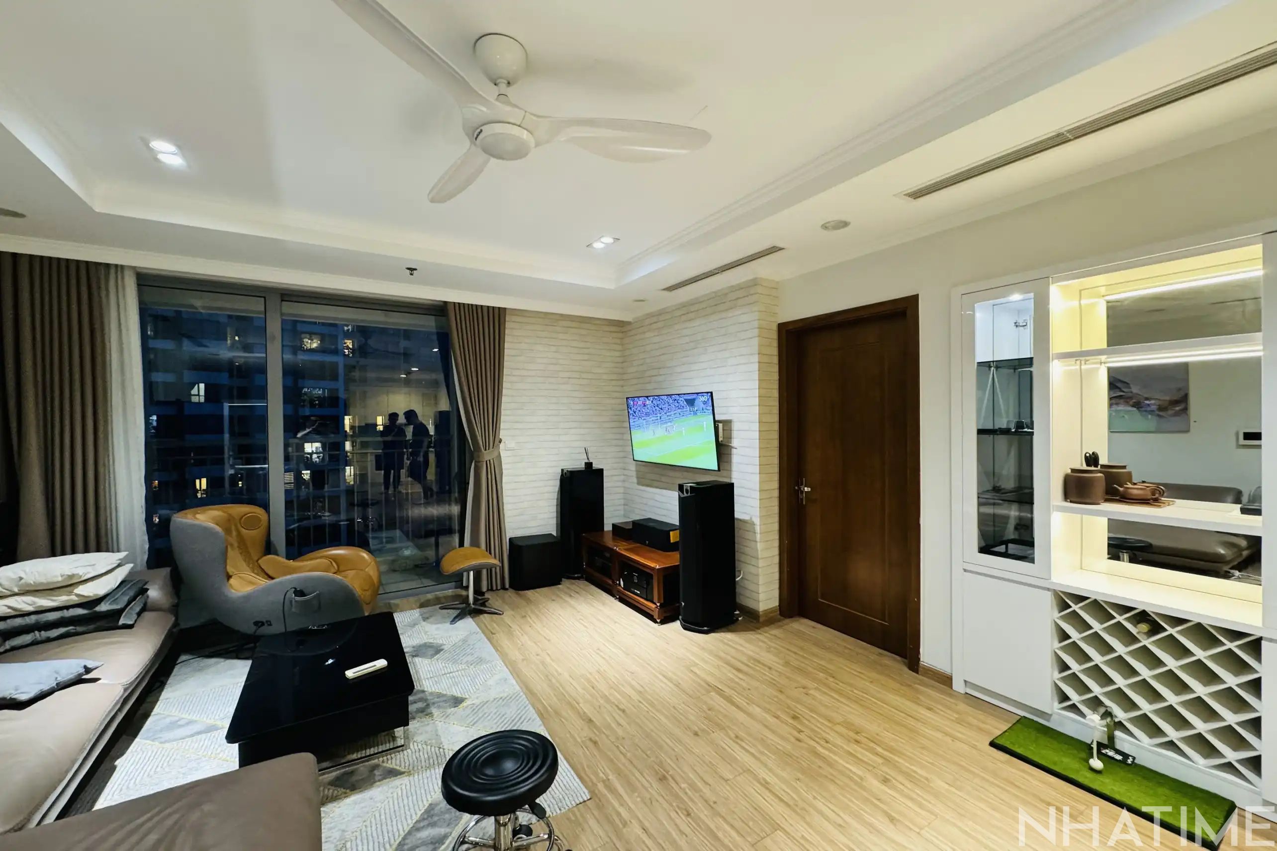 BÁN CĂN 2PN 87,5M P08 VIEW QUẢNG TRƯỜNG Photo No.2