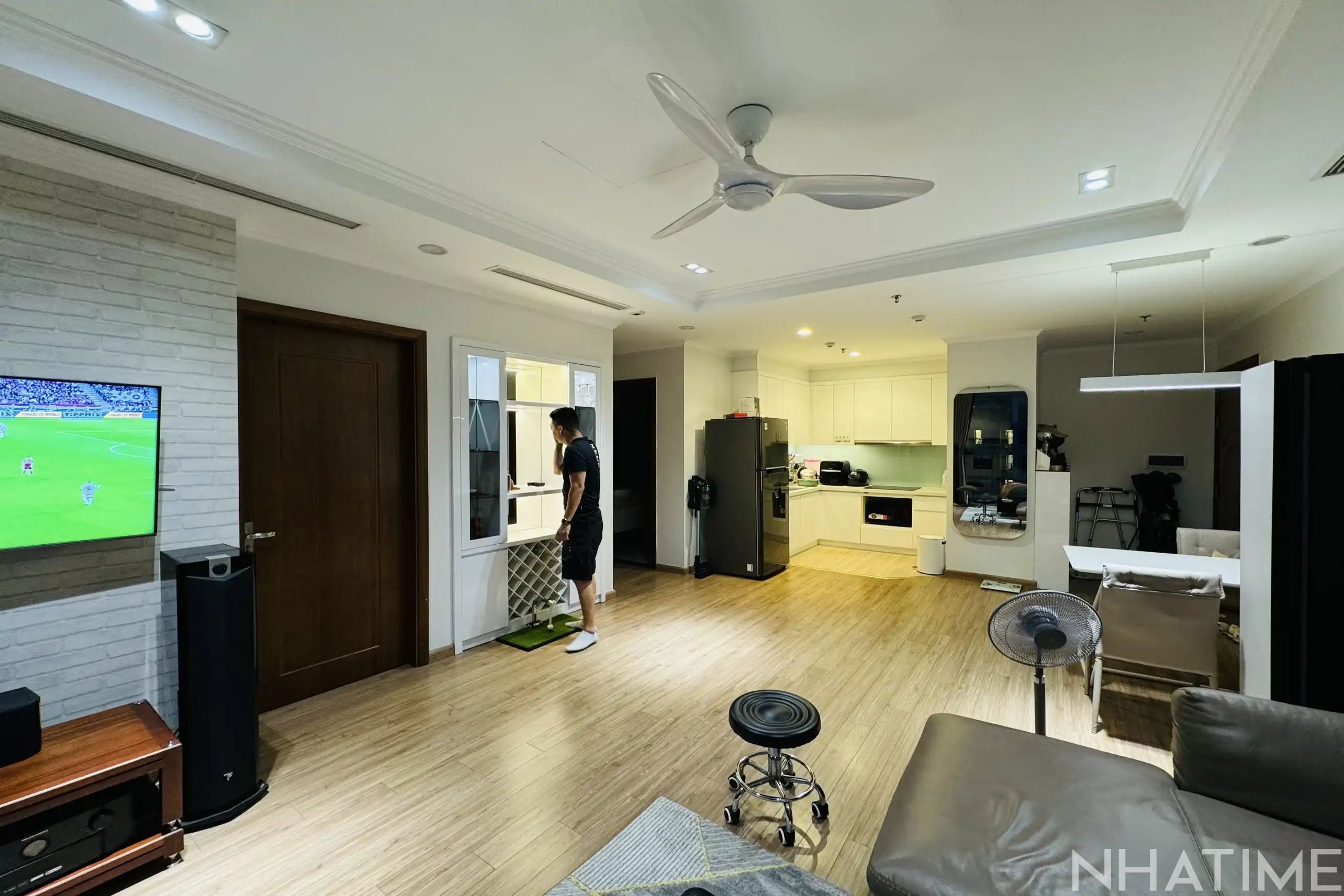 BÁN CĂN 2PN 87,5M P08 VIEW QUẢNG TRƯỜNG Photo No.4