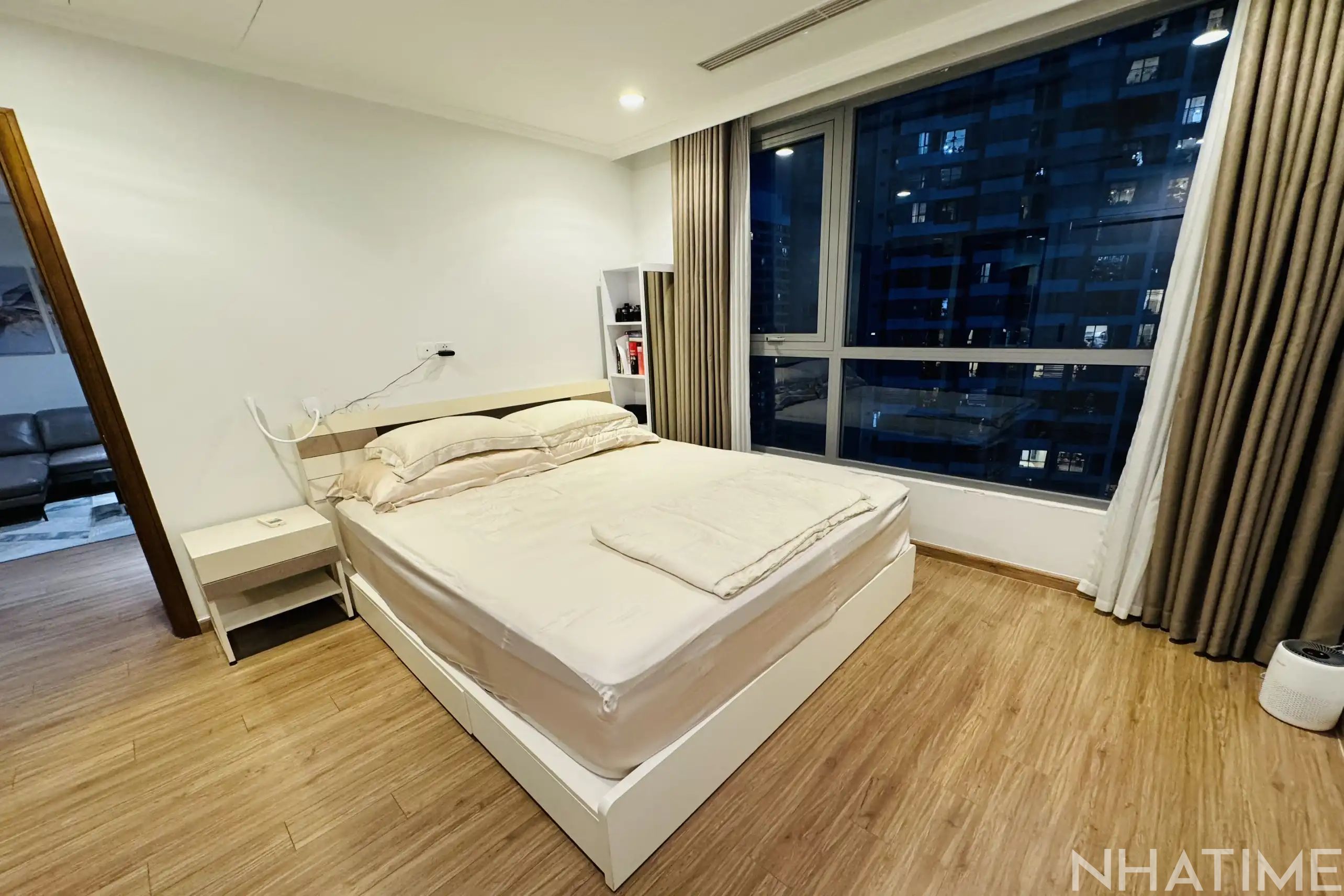 BÁN CĂN 2PN 87,5M P08 VIEW QUẢNG TRƯỜNG Photo No.6