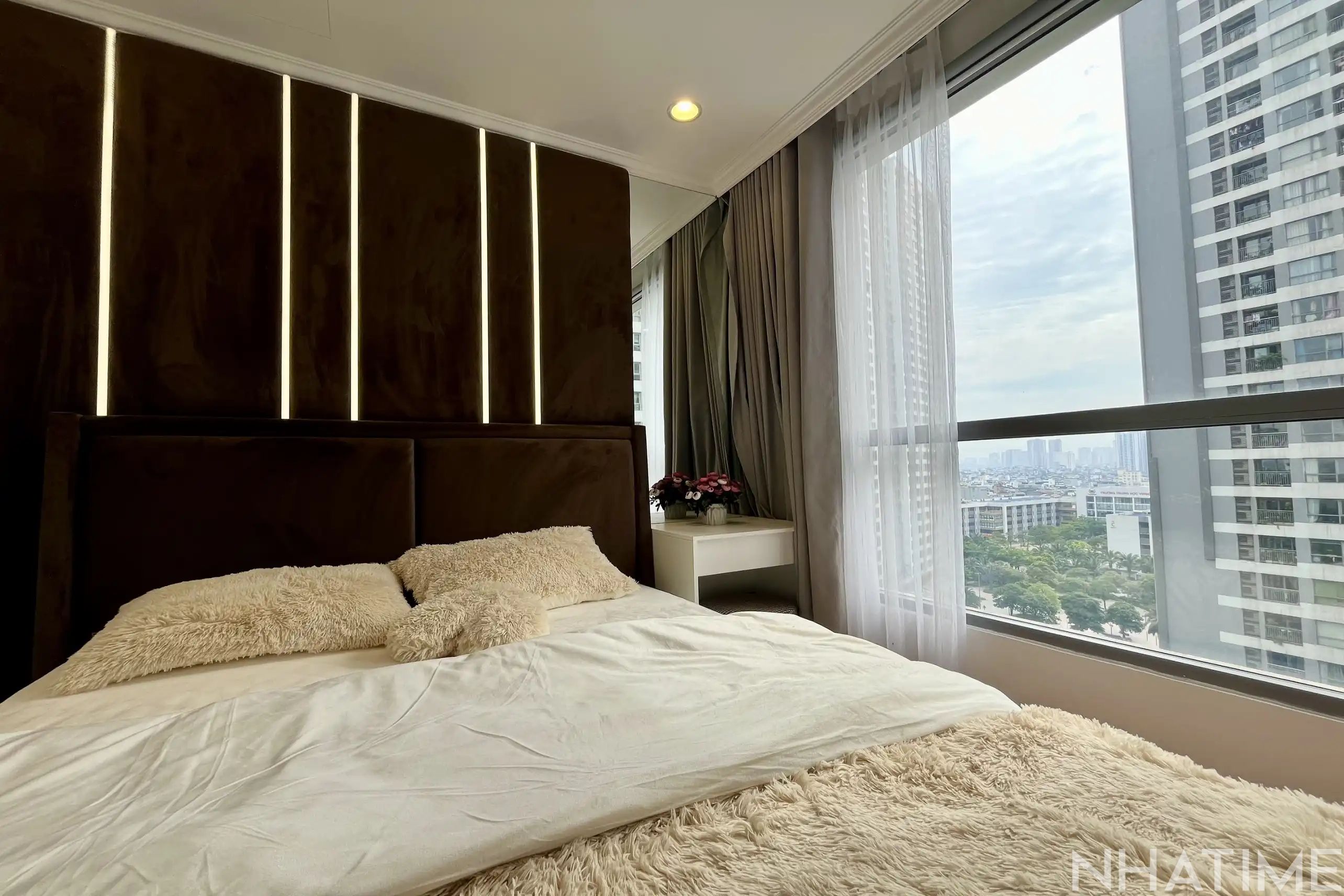 BÁN CĂN 2PN PARK 03 VIEW QUẢNG TRƯỜNG Photo No.18