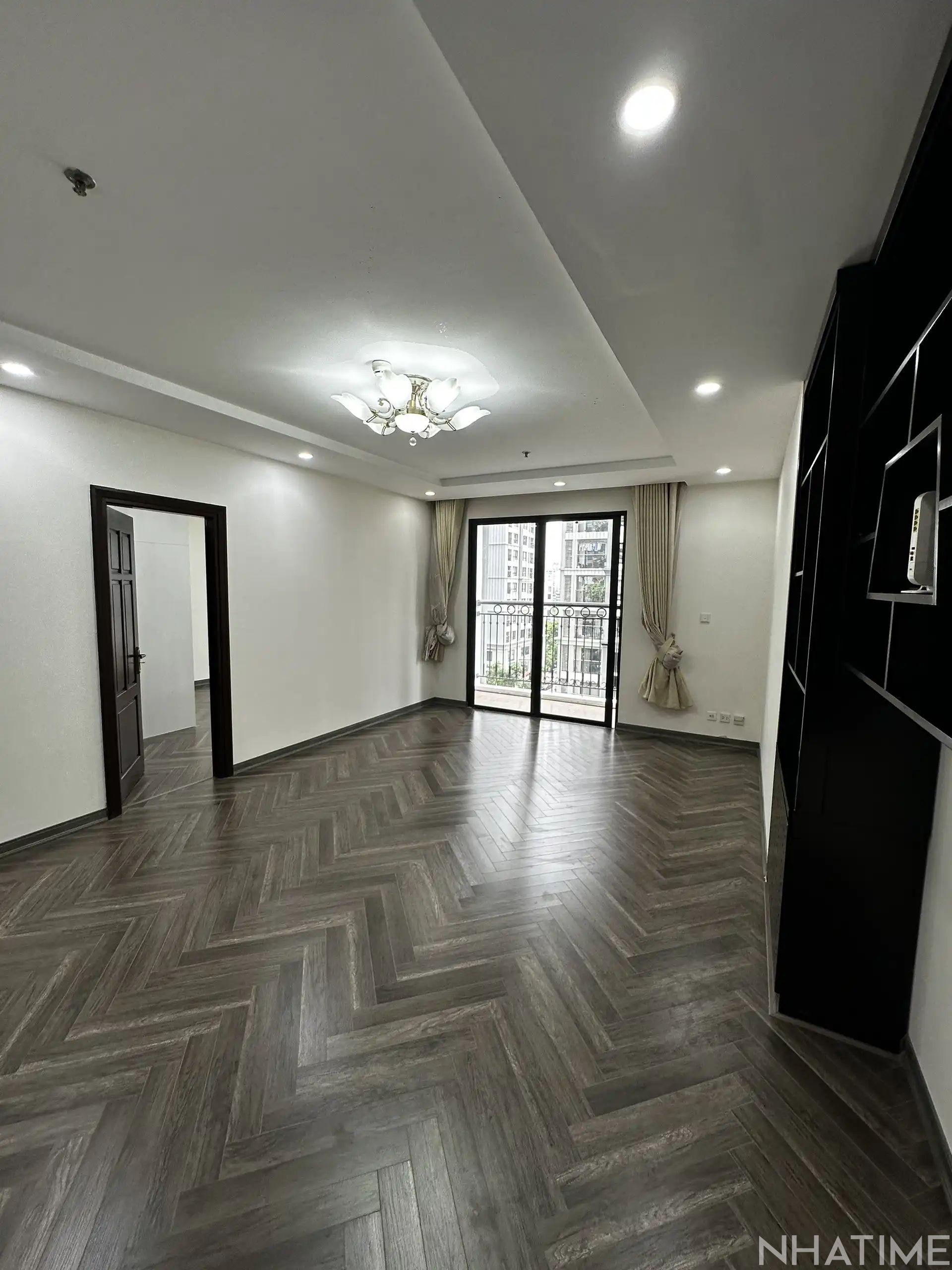 BÁN CĂN HOA HẬU 94,3M T03 Photo No.5