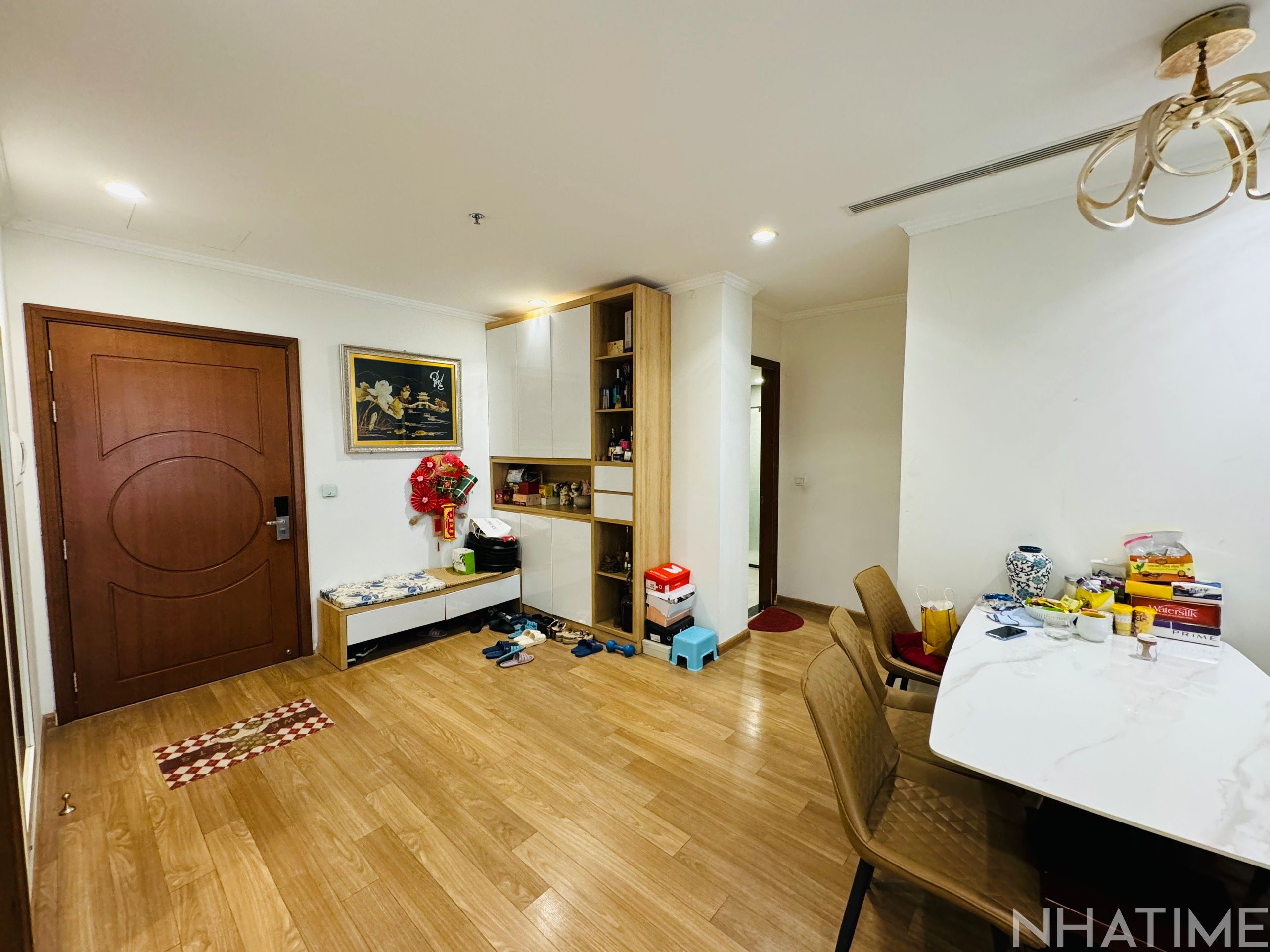 BÁN CĂN 3PN P10 HƯỚNG CHÍNH NAM VIEW BỂ BƠI