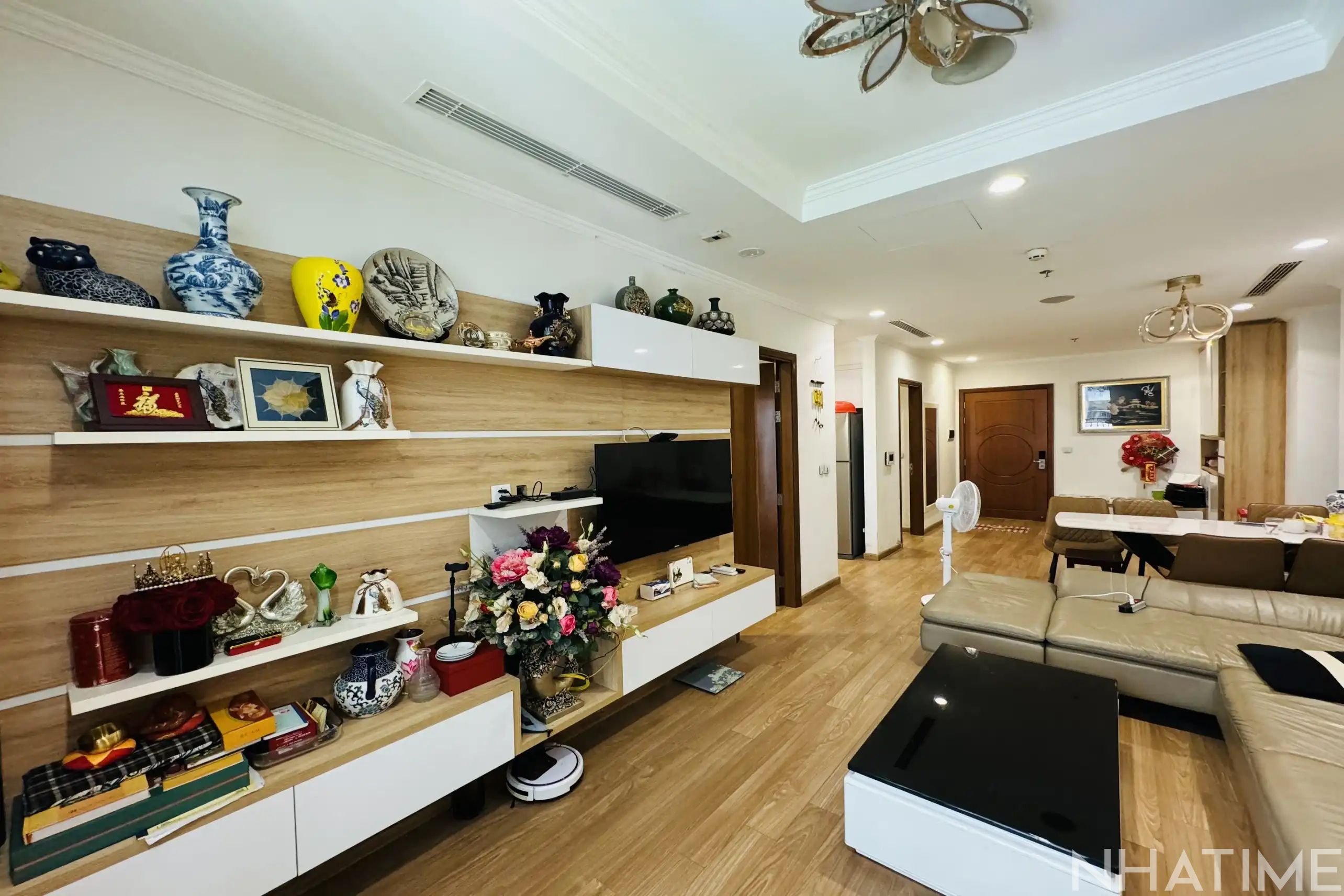 BÁN CĂN 3PN P10 HƯỚNG CHÍNH NAM VIEW BỂ BƠI Photo No.2