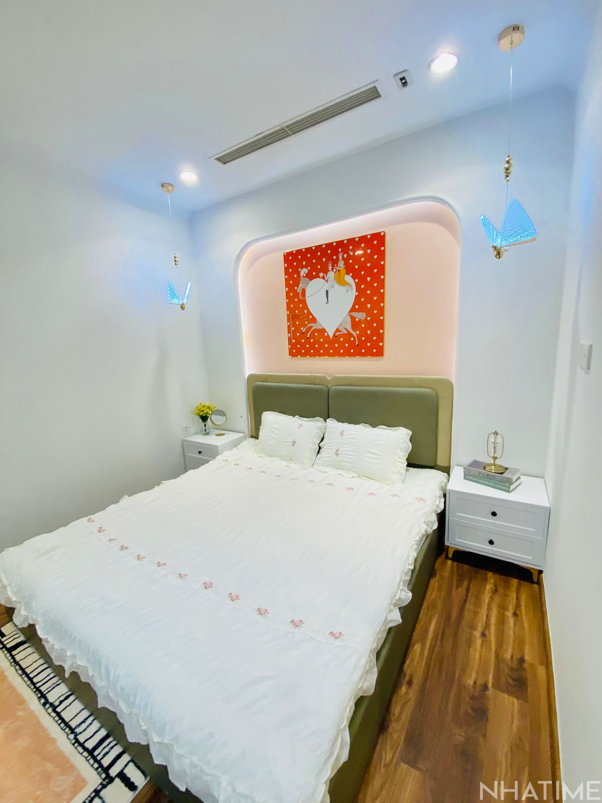 BÁN CĂN 2PN PARK 03 72M