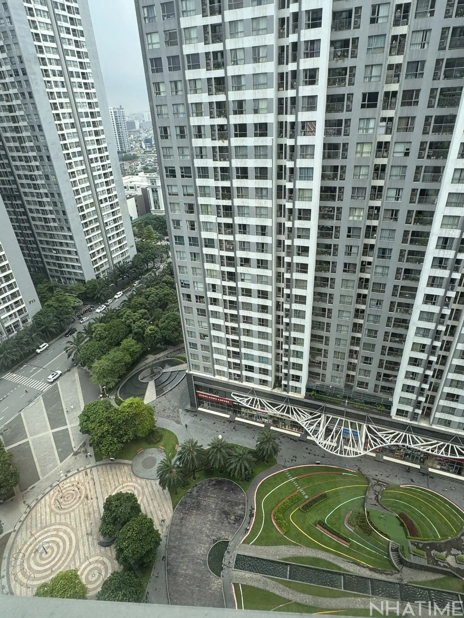 BÁN CĂN 2PN PARK 07 VIEW QUẢNG TRƯỜNG Photo No.4