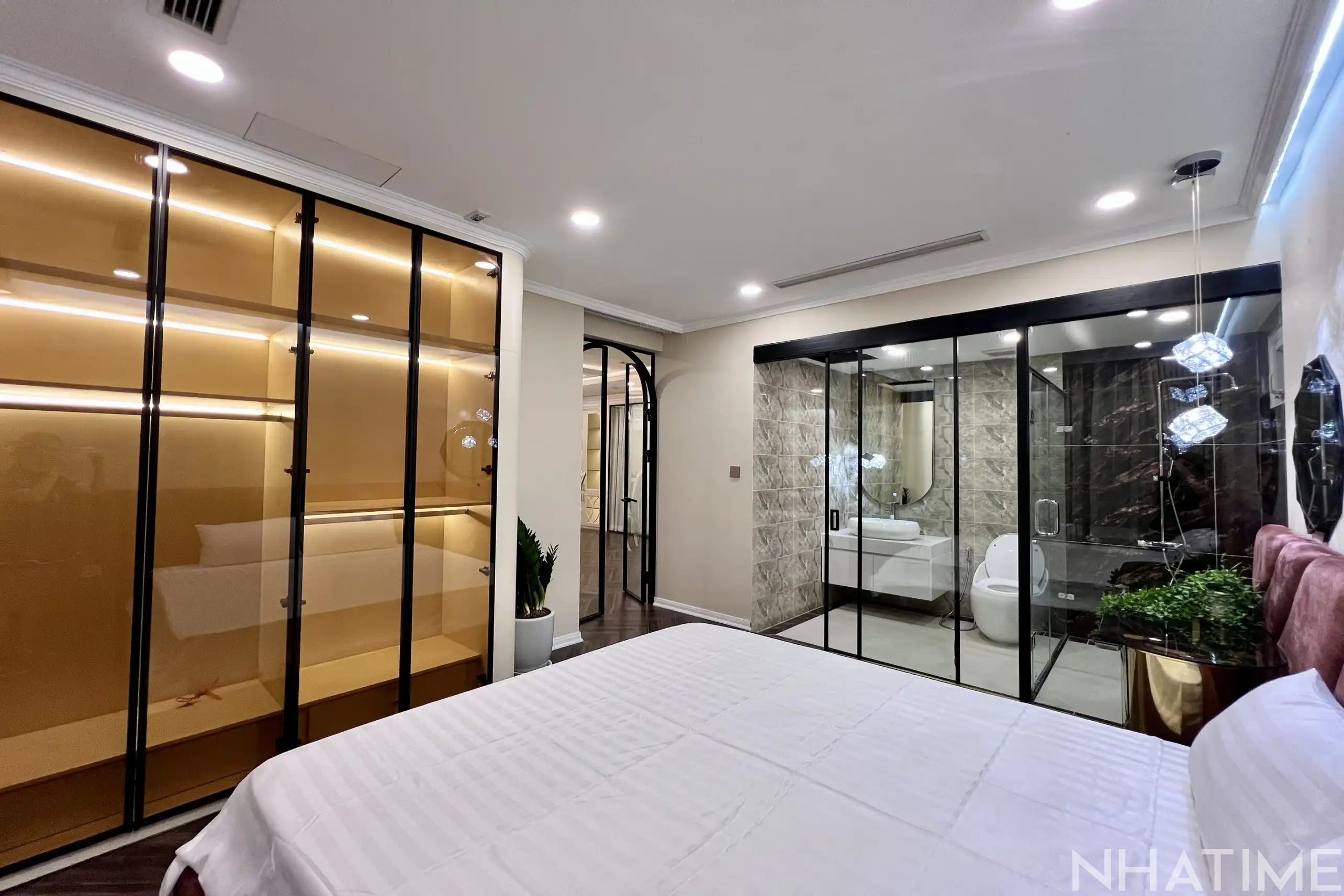 BÁN CĂN ĐẬP THÔNG P07 160M VIEW QUẢNG TRƯỜNG Photo No.13