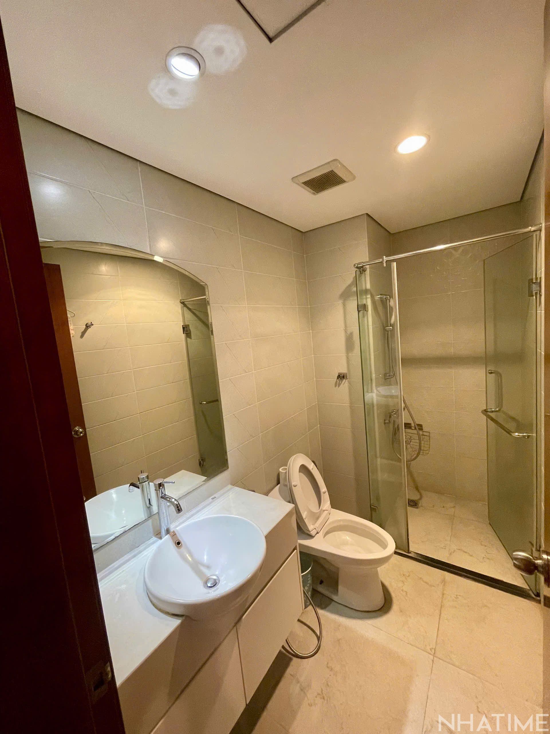 BÁN CĂN 2PN P2 82M2 GIÁ 6,7 TỶ