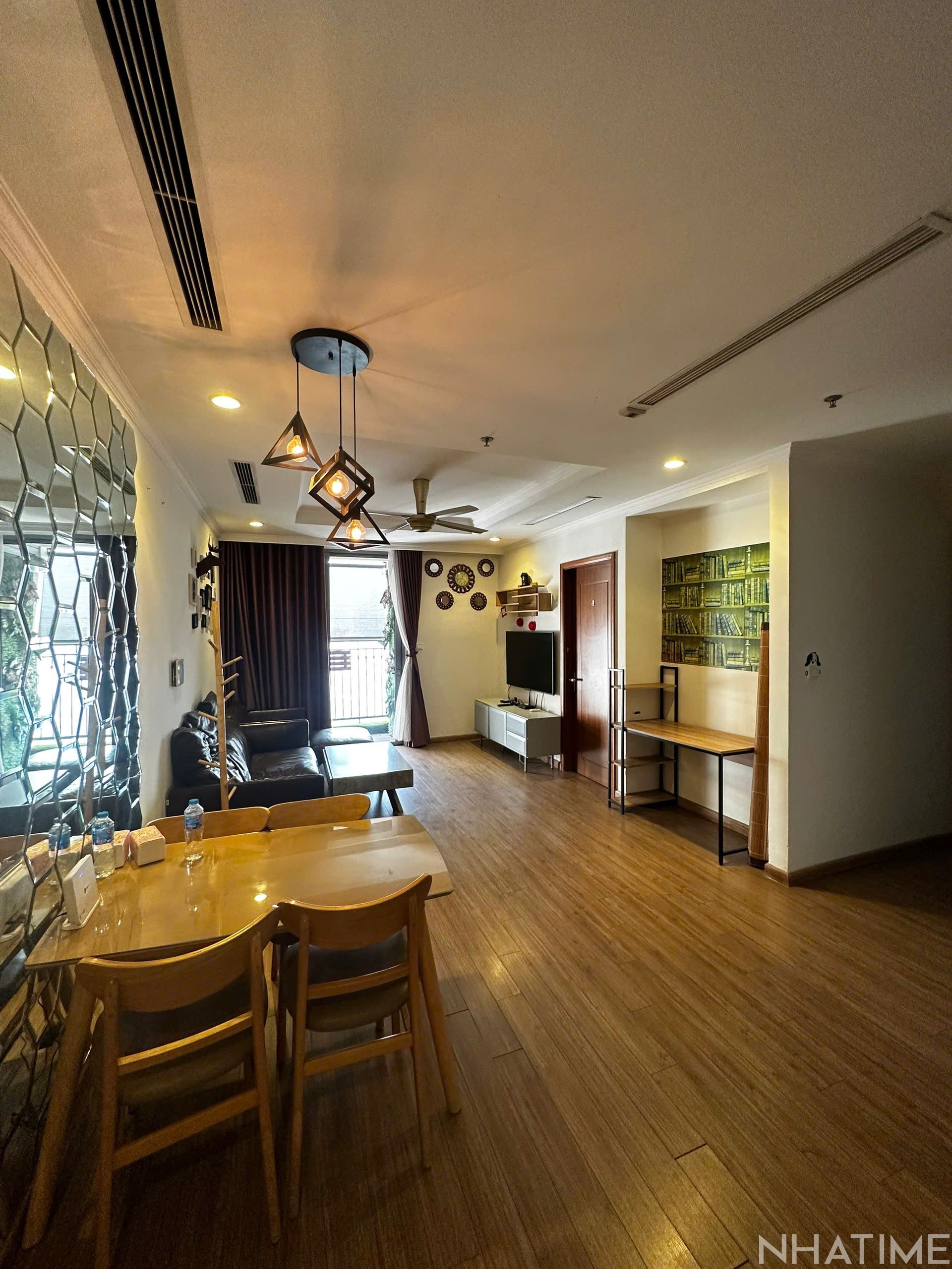 BÁN CĂN 2PN P6 82M2 GIÁ 6,9 TỶ