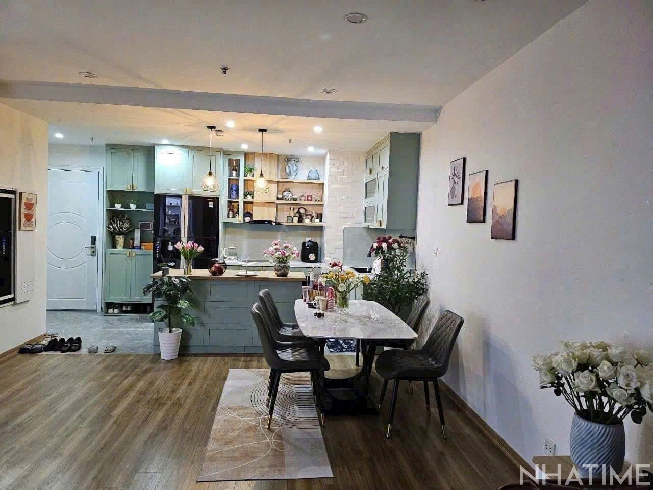 BÁN CĂN 2PN T1 90M2 GIÁ 8,1 TỶ CÓ SLOT