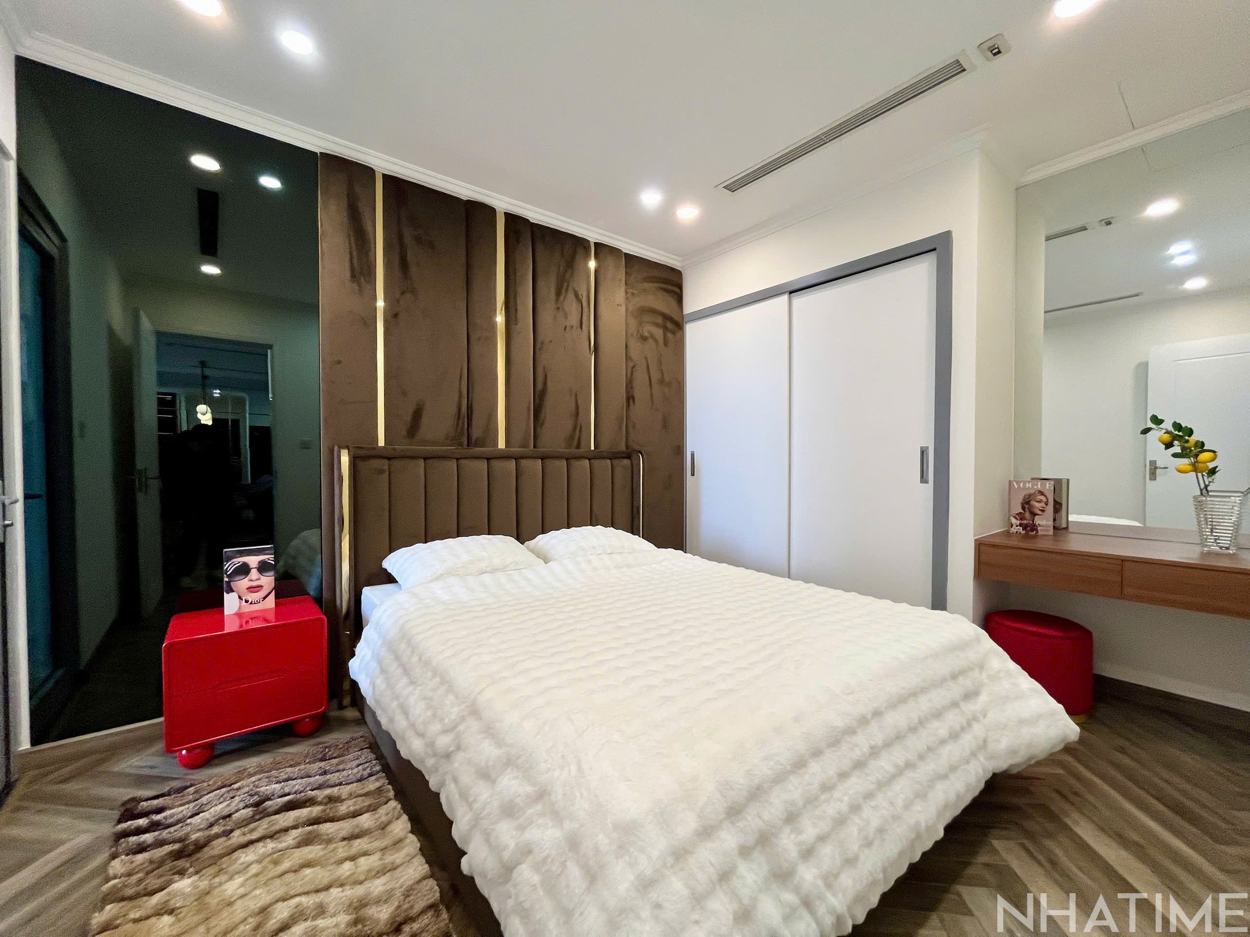 BÁN CĂN 2PN P6 82M2 GIÁ 7,4 TỶ